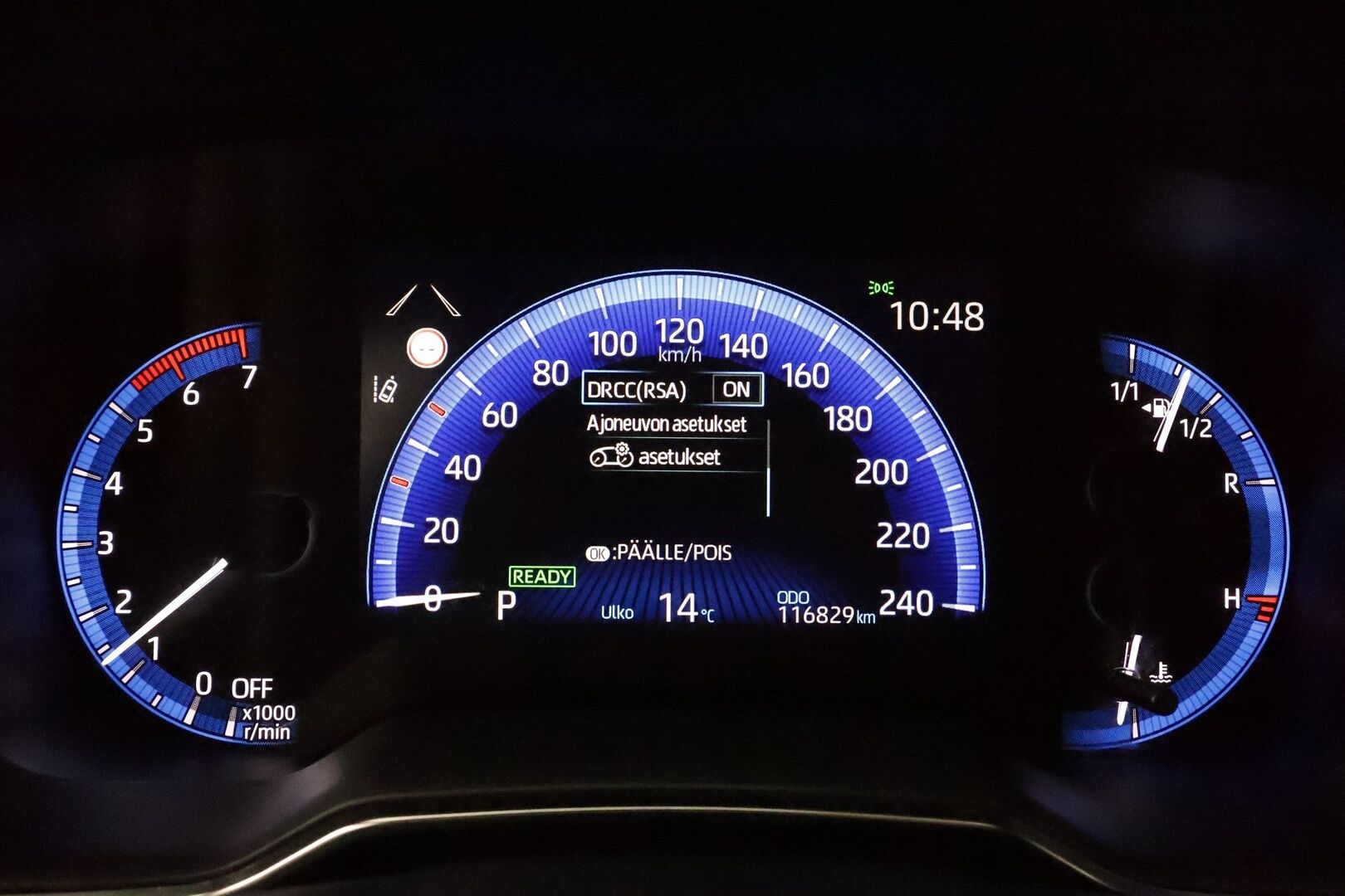 Toyota Corolla 2021 Touring Sports 1,8 Hybrid TREK Business ** Webasto / Adapt.Vakkari / P.Kamera / LED-valot / Navi / KeylessGO ** - 1.Om Suomi-auto / 2x Renkaat