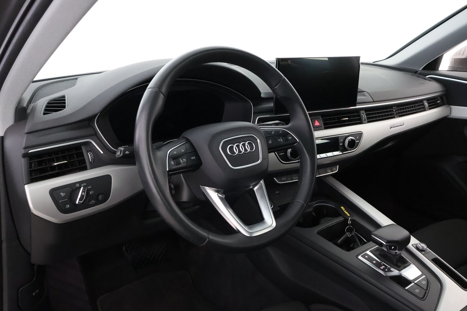 Audi A4 allroad 2021 Business 40 TDI 150 kW MHEV quattro S tronic - Suomiauto | Webasto | Vetokoukku | Adapt.Vakkari | Matrix LED | Digital Cockpit | Sporttipenkit | Huippuvarusteet ja näyttävä yksilö!