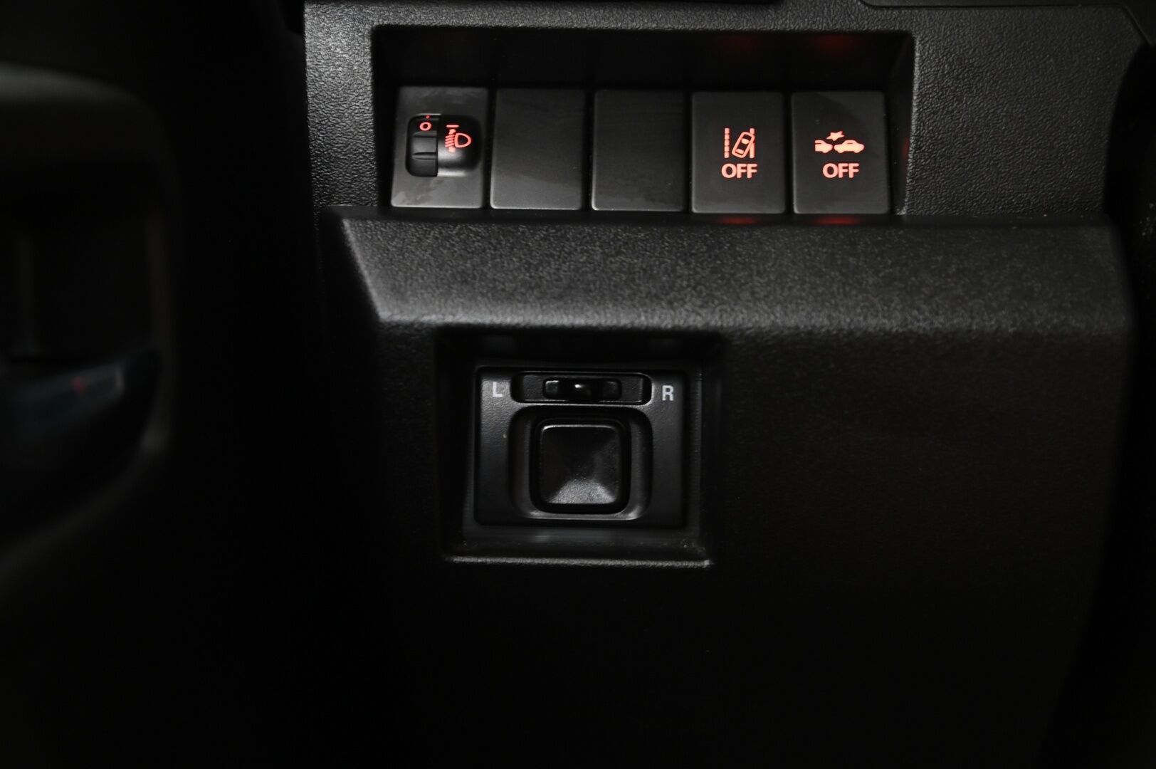 Suzuki Jimny 2022 LCV 1,5 VVT 4WD GL 5MT TWO-SEATER *1.Om. Suomi-Auto / Roof Rack valoilla / Korotettu / Led-lisävalot* - *Juuri saapunut! / Vakkari / "X Renkaat / Lohko / Siisti*