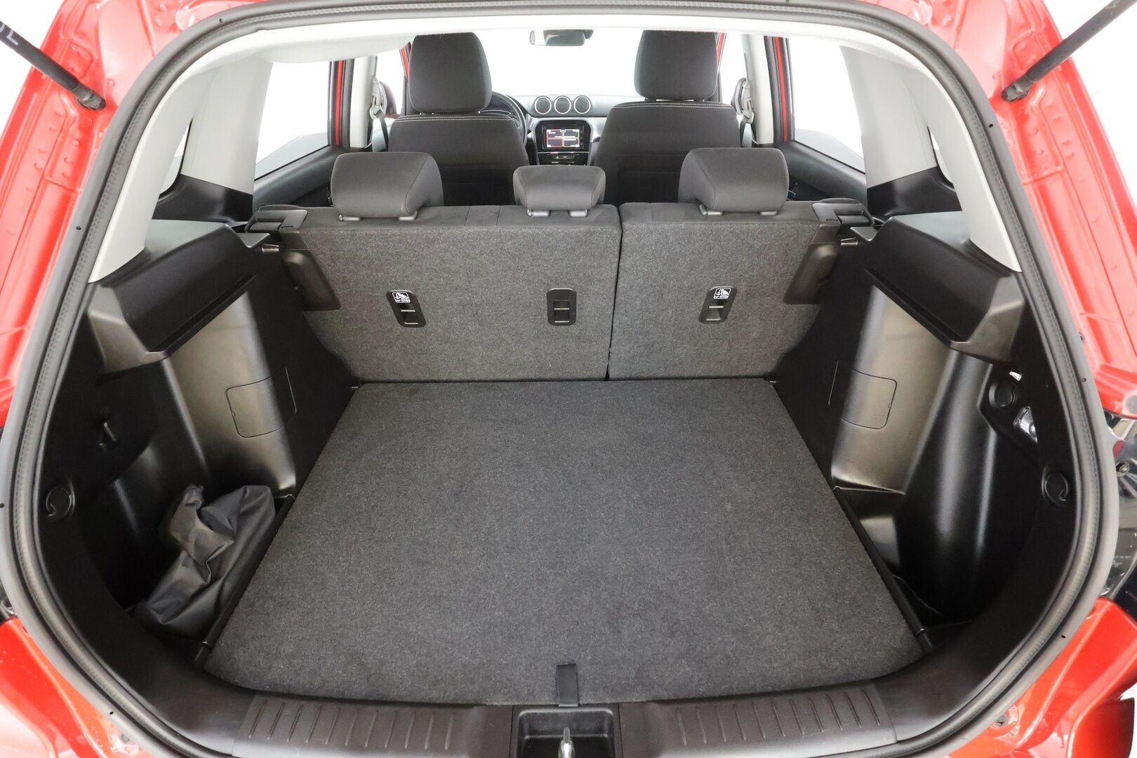 Suzuki Vitara 2022 1,4 BOOSTERJET 4WD GL+ HYBRID * Suomi-auto / ACC / LED / P.Kamera / Kaistavahti / Sisätilanlämmitin * - Kahdet Renkaat