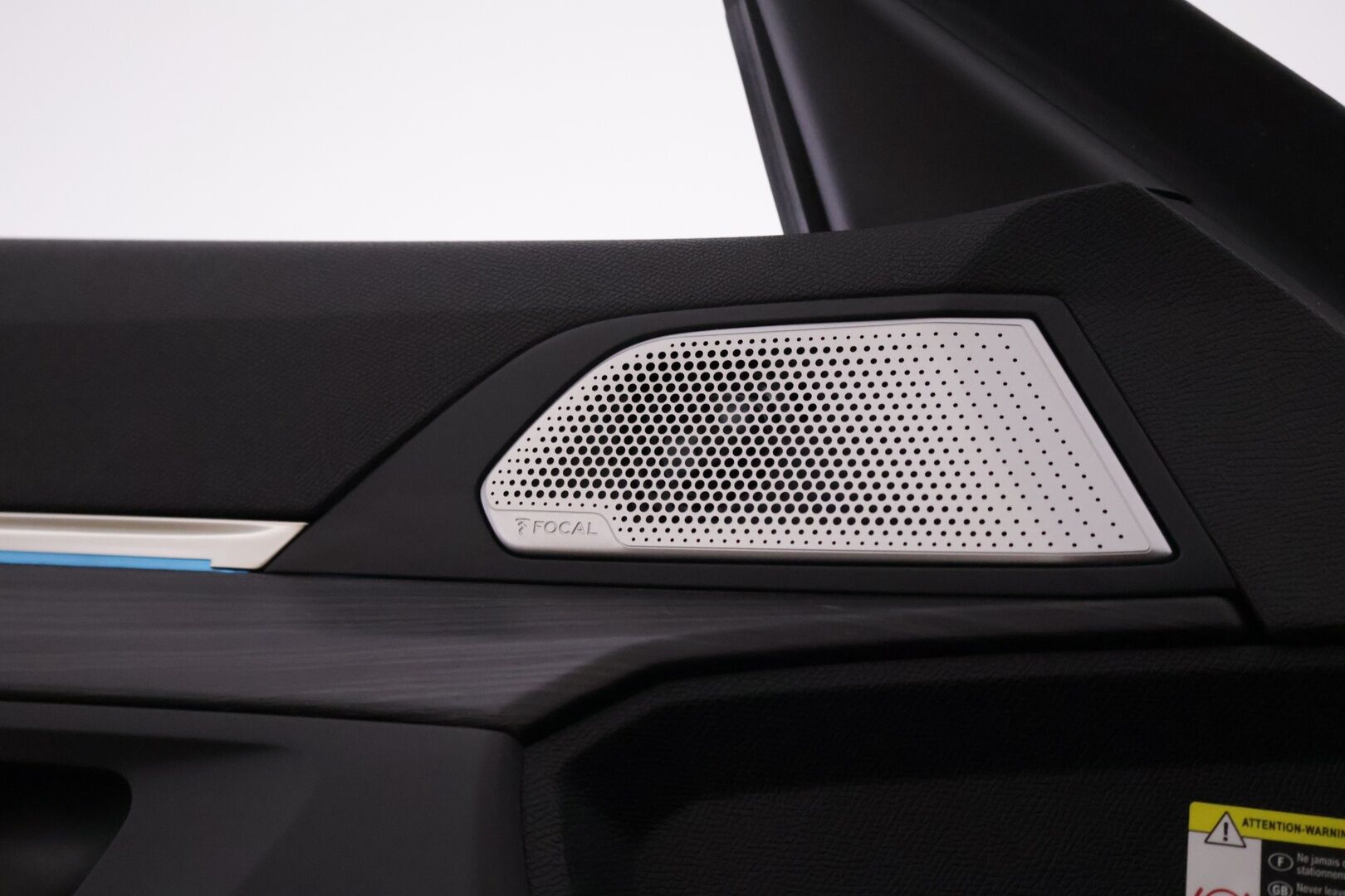 Peugeot 508 2021 SW PSE Hybrid4 360 EAT8 Peugeot *Sport Engineered / ACC / Focal / Night Vision / Hierovat penkit / 360-Kamera / LED* - 360hv! / Kahdet tyylikkäät OEM vanteet! / Merkkirenkaat / Merkkihuollettu