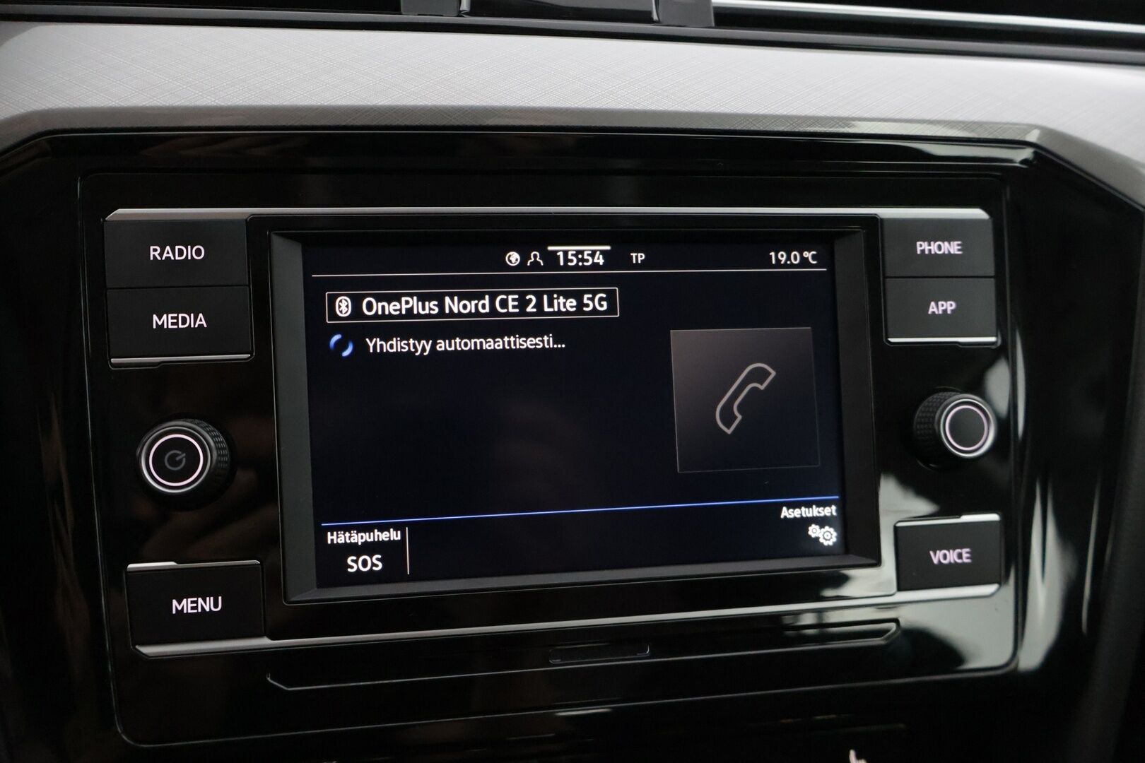 Volkswagen Passat 2021 Variant 2,0 TDI EVO SCR 110 kW DSG-automaatti* 2-.om Suomi-auto / Webasto / Koukku / Tutkat / Adaptivakkari / Sähköluukku * - * Esimerkillinen huoltohistoria / 2-om. Suomi-Auto / Halutumpi tumma väri / Hyvät varusteet * 