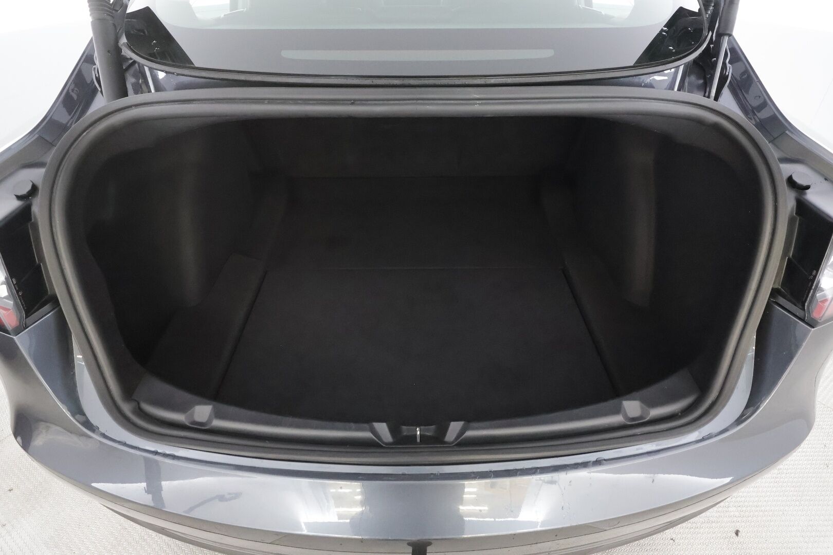 Tesla Model 3 2021 Long Range - | Koukku | ILP | Lasikatto | ACC | Matrix-LED | P.Kamera | Muistipenkki | Premium Audio | Navi | Kaistavahti | Keyless | Premium Connectivity | 1-om Suomi-auto | 2x Latauskaapelit | Kahdet renkaat |