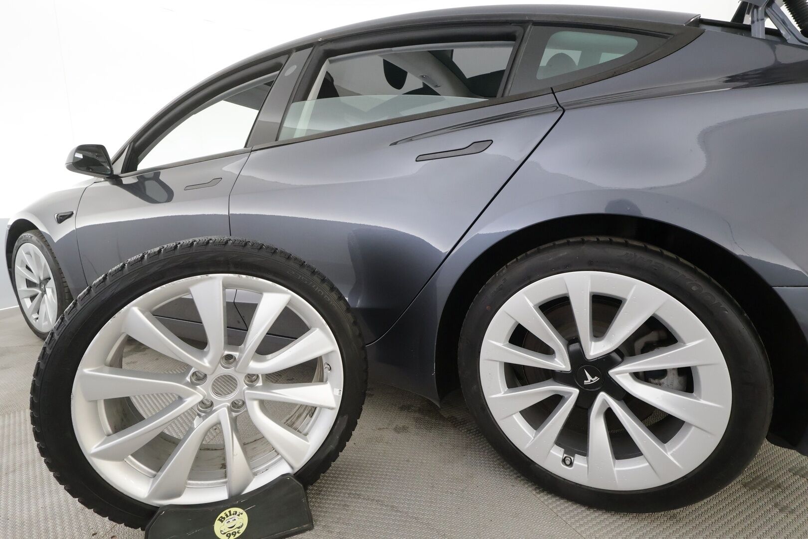 Tesla Model 3 2021 Long Range - | Koukku | ILP | Lasikatto | ACC | Matrix-LED | P.Kamera | Muistipenkki | Premium Audio | Navi | Kaistavahti | Keyless | Premium Connectivity | 1-om Suomi-auto | 2x Latauskaapelit | Kahdet renkaat |
