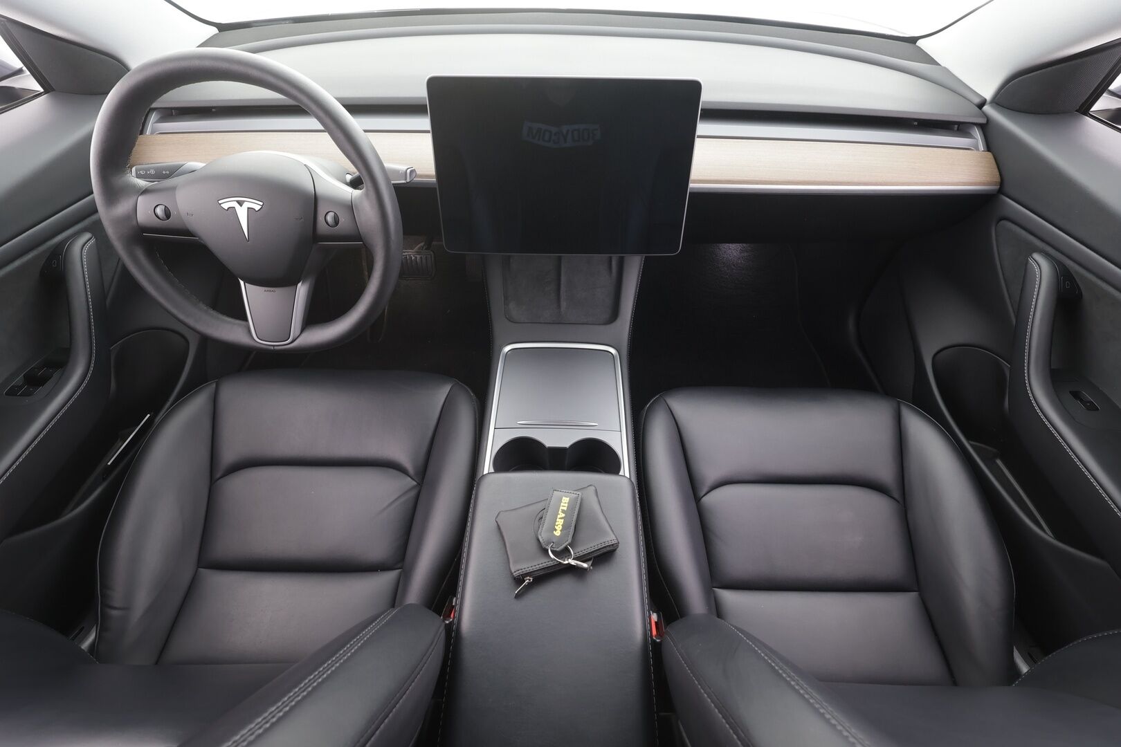 Tesla Model 3 2021 Long Range - | Koukku | ILP | Lasikatto | ACC | Matrix-LED | P.Kamera | Muistipenkki | Premium Audio | Navi | Kaistavahti | Keyless | Premium Connectivity | 1-om Suomi-auto | 2x Latauskaapelit | Kahdet renkaat |