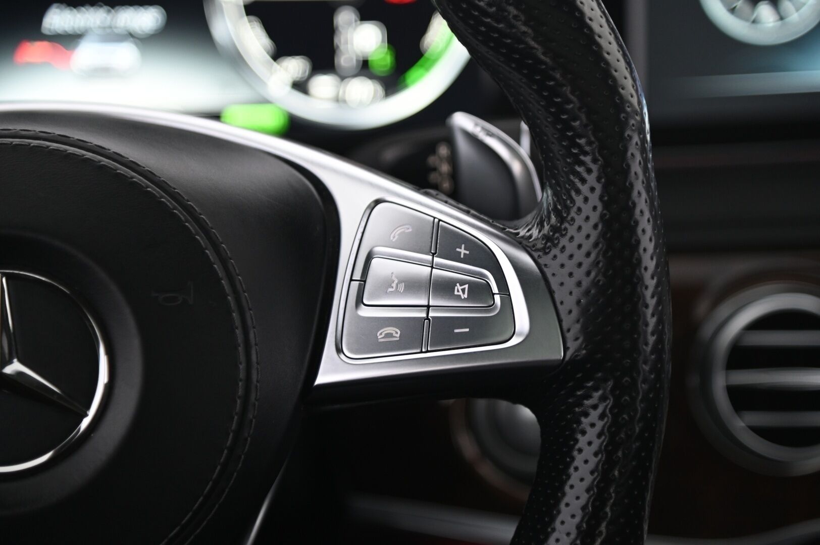 Mercedes-Benz S 2017 500 e L AMG-Styling - Burmester | Panorama | 360 | DTR+ | imuovet | HUD | Ilmastoidut takapenkit | Puhdas CarVertical | Airmatic | Digimittaristo | Ilmastoidut mukitelineet | Soft close | Night Vision | 