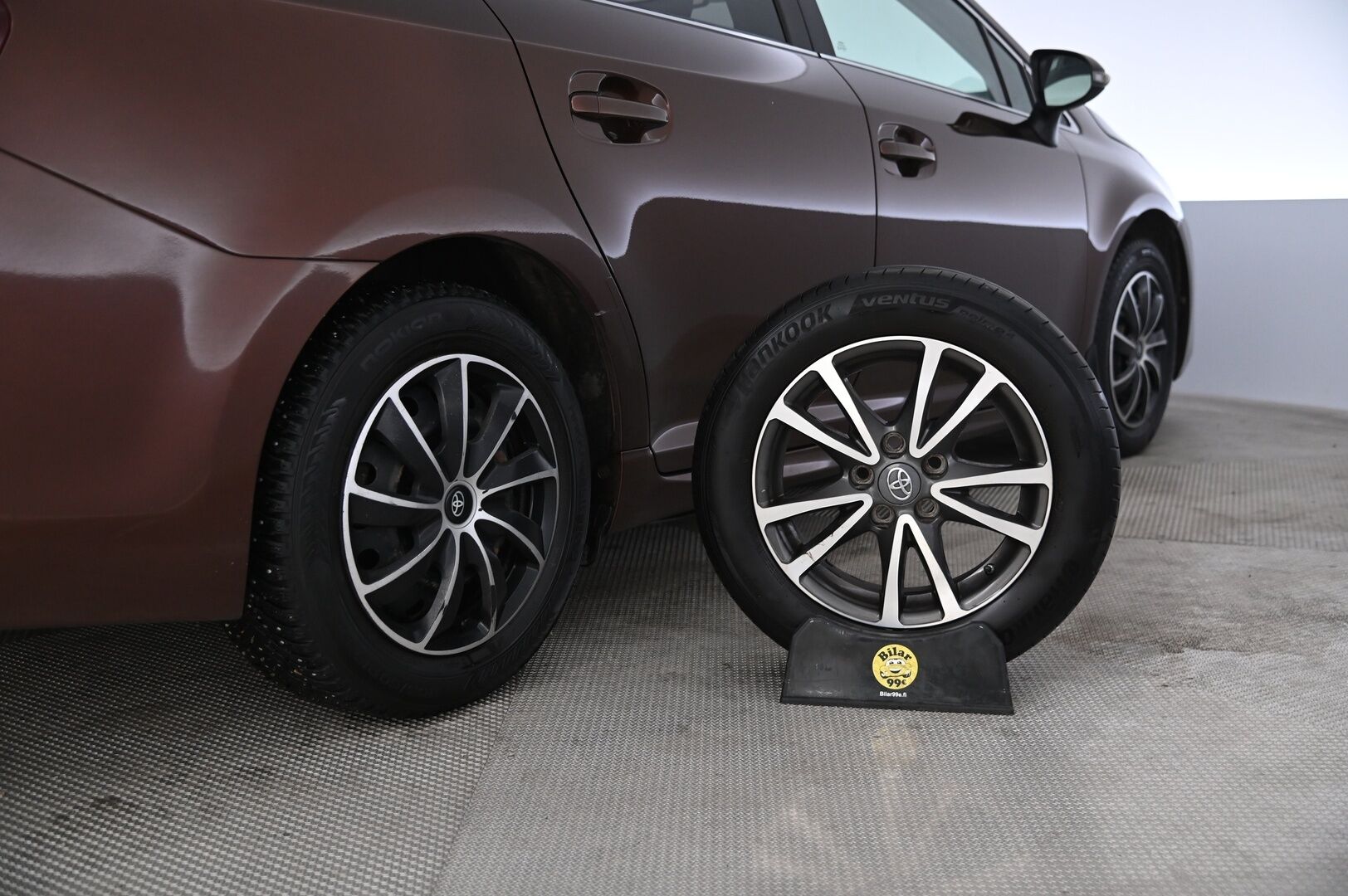 Toyota Avensis 2016 1,6 D-4D Active Touring Sports *Koukku / Kamera / Vakkari / Lohko / Kaistavahti* - 2x Toyotan alut / Juuri leimattu / Erikoisväri