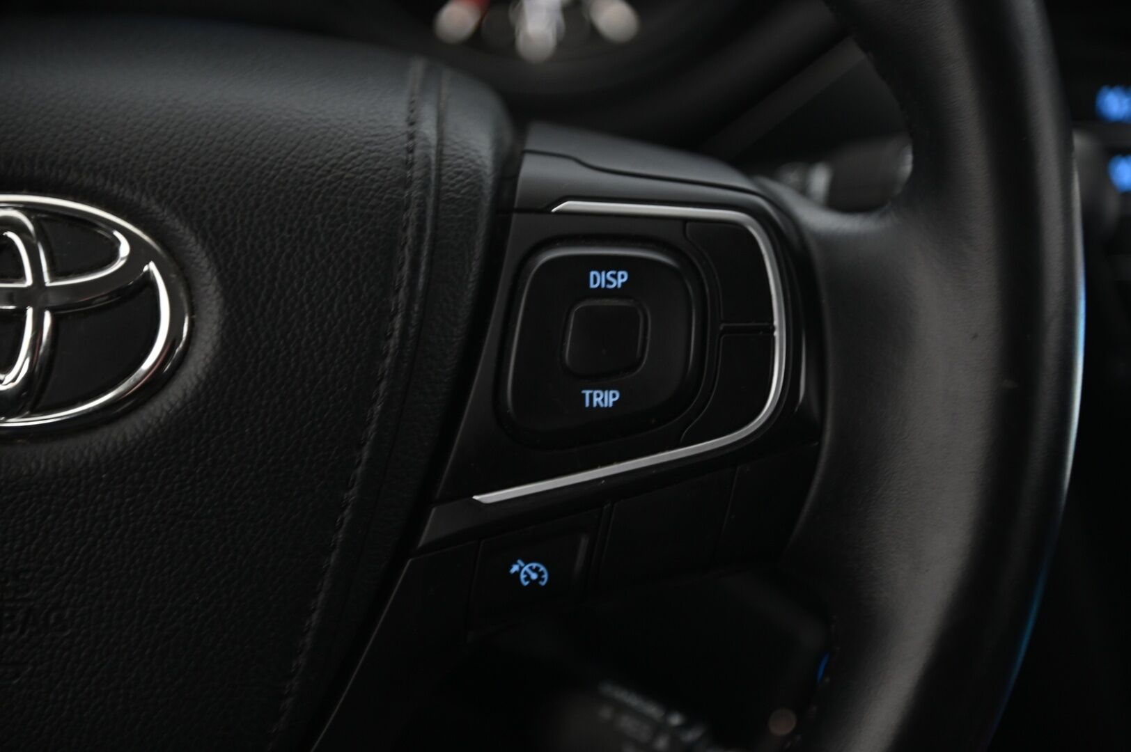 Toyota Avensis 2016 1,6 D-4D Active Touring Sports *Koukku / Kamera / Vakkari / Lohko / Kaistavahti* - 2x renkaat ja vanteet / Juuri leimattu / Erikoisväri - HULLUT AVAJAISHULINAT KORKOTARJOUS 3,29 %