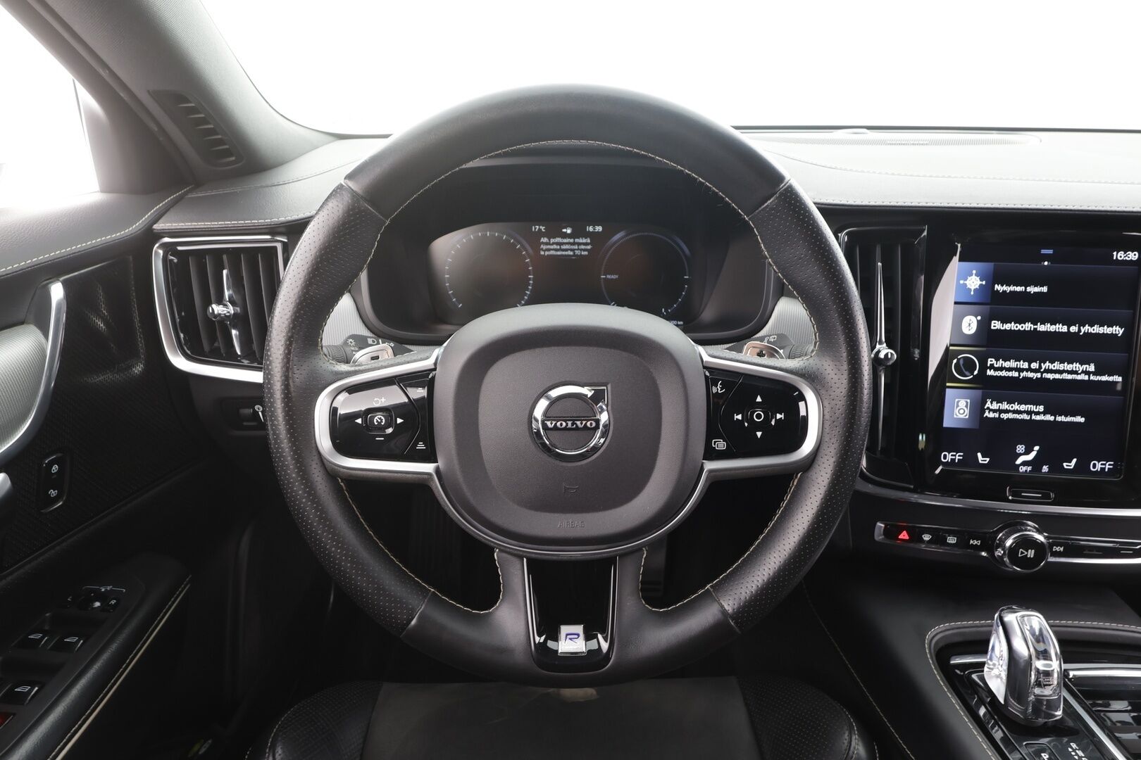 Volvo V90 2019 T8 AWD R-Design - Webasto | ACC | Harman&Kardon | Koukku | 360-Kamera | Full LED | Nahka-Alcantara | Lämpölasi | SUPERVARUSTEET!
