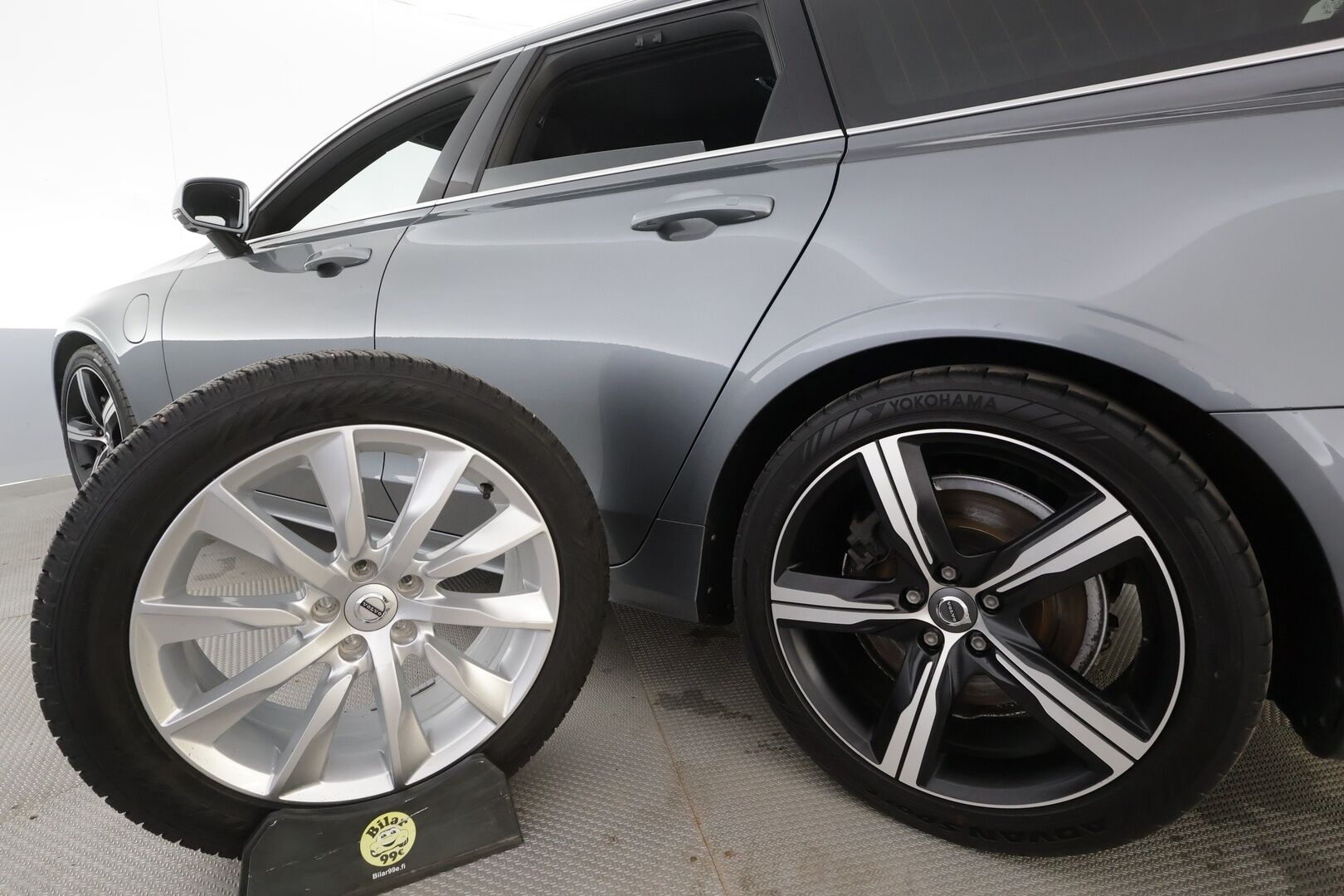 Volvo V90 2019 T8 AWD R-Design - Webasto | ACC | Harman&Kardon | Koukku | 360-Kamera | Full LED | Nahka-Alcantara | Lämpölasi | SUPERVARUSTEET!