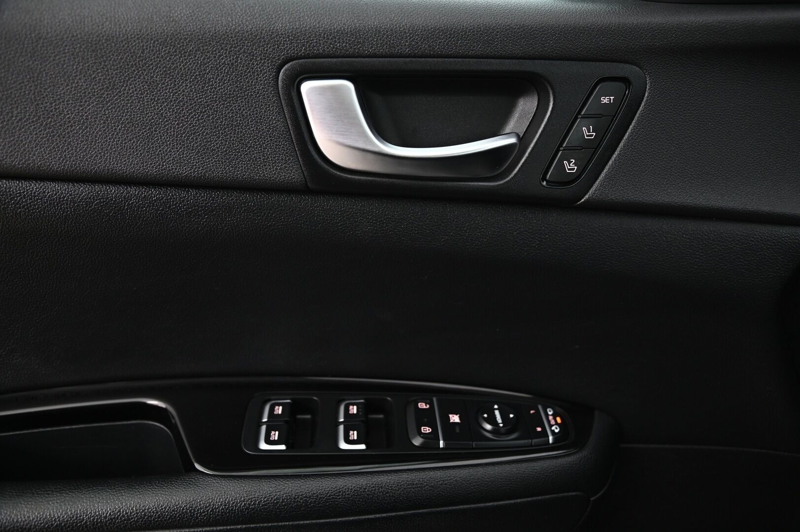 Kia Optima 2018 2,0 GDI PHEV Business Luxury SW A/T - Juuri huollettu! | Panorama | Adapt.vakkari | H&K | 360 kamera | Navigointi | Ilmastoidut nahat | Tyylikäs ja tilava farmari!