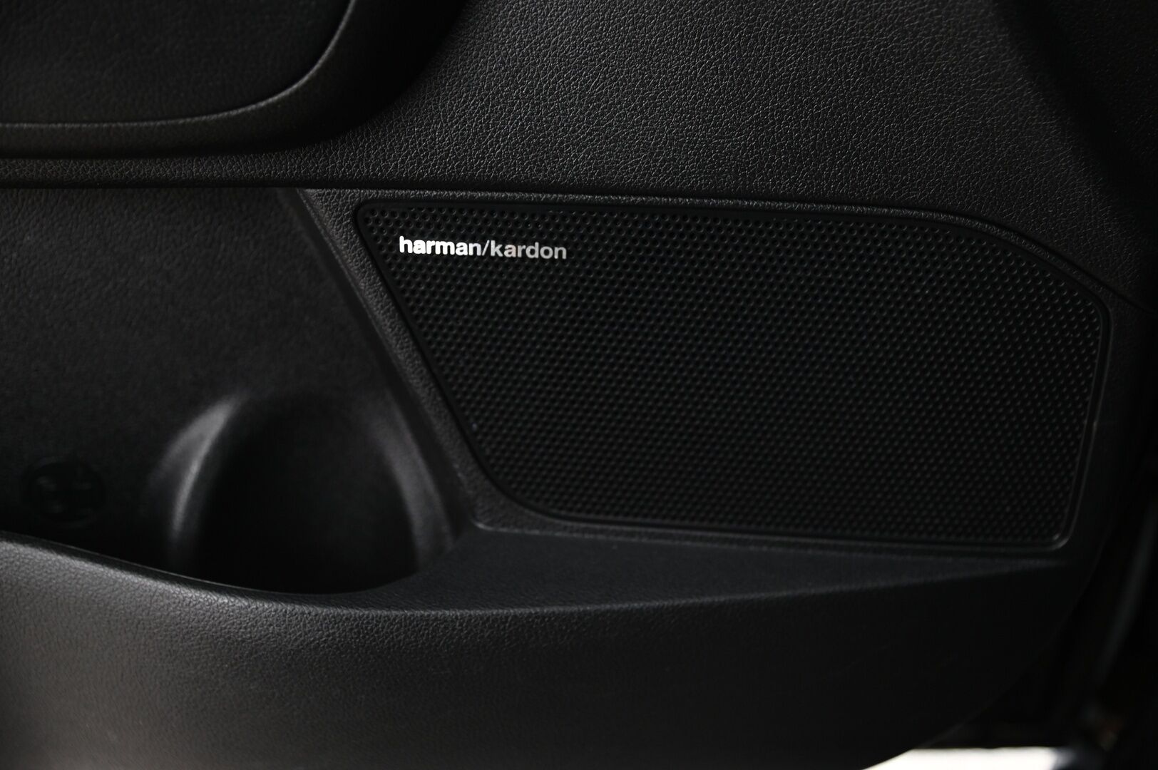 Kia Optima 2018 2,0 GDI PHEV Business Luxury SW A/T - Juuri huollettu! | Panorama | Adapt.vakkari | H&K | 360 kamera | Navigointi | Ilmastoidut nahat | Tyylikäs ja tilava farmari!