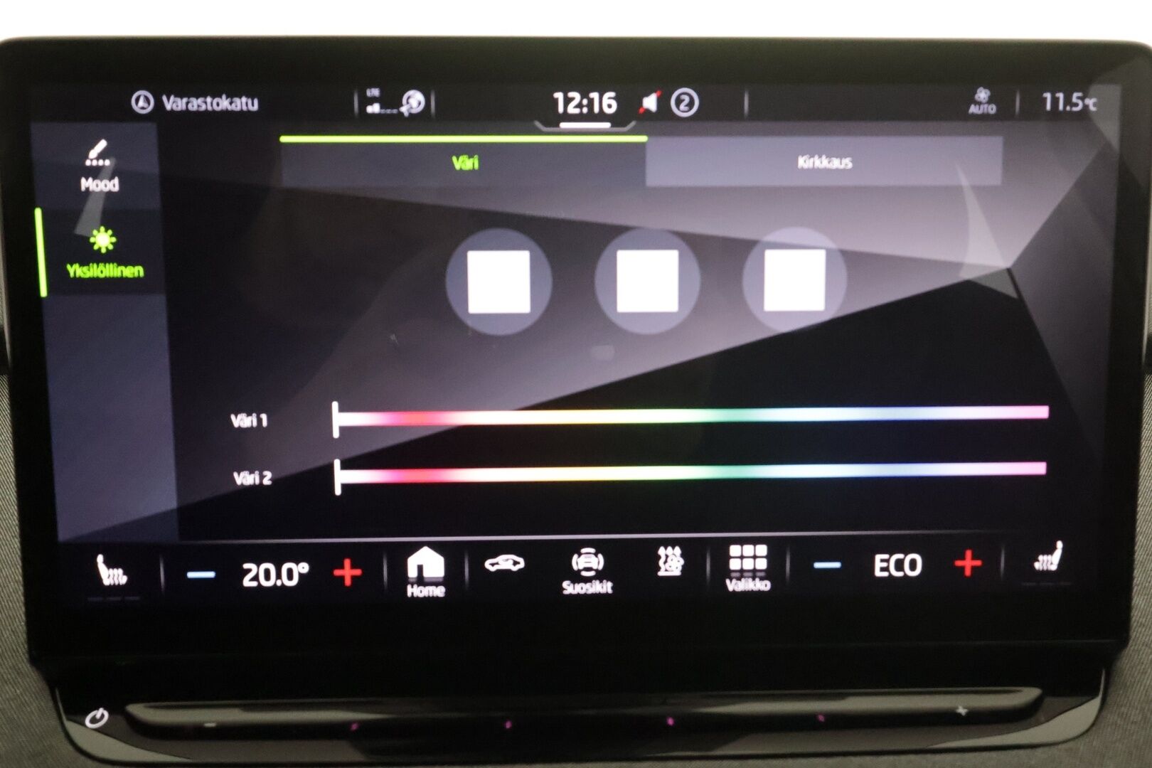 Skoda Enyaq 2021 80 Launch Edition iV * ILP / Koukku / ACC / LED / P.Kamera / Navi / Kaistavahti / Digimittaristo * - Suomi-auto / Kahdet renkaat 