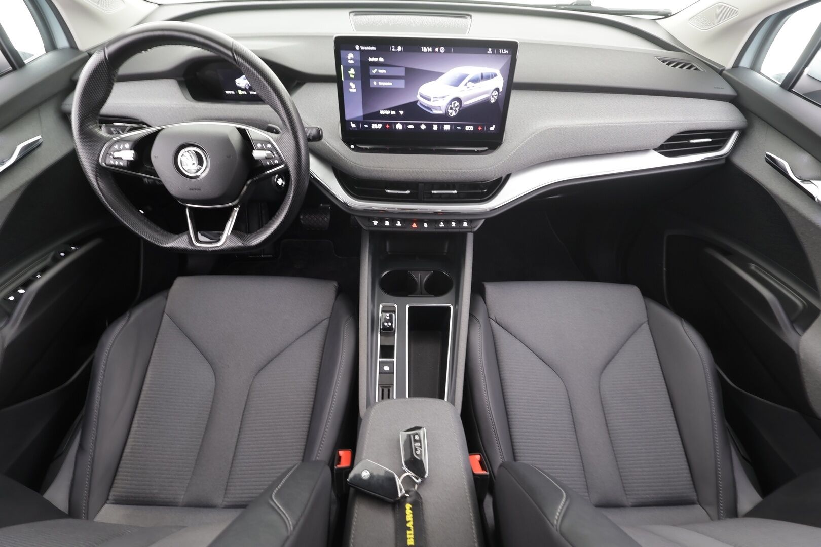 Skoda Enyaq 2021 80 Launch Edition iV * ILP / Koukku / ACC / LED / P.Kamera / Navi / Kaistavahti / Digimittaristo * - Suomi-auto / Kahdet renkaat 