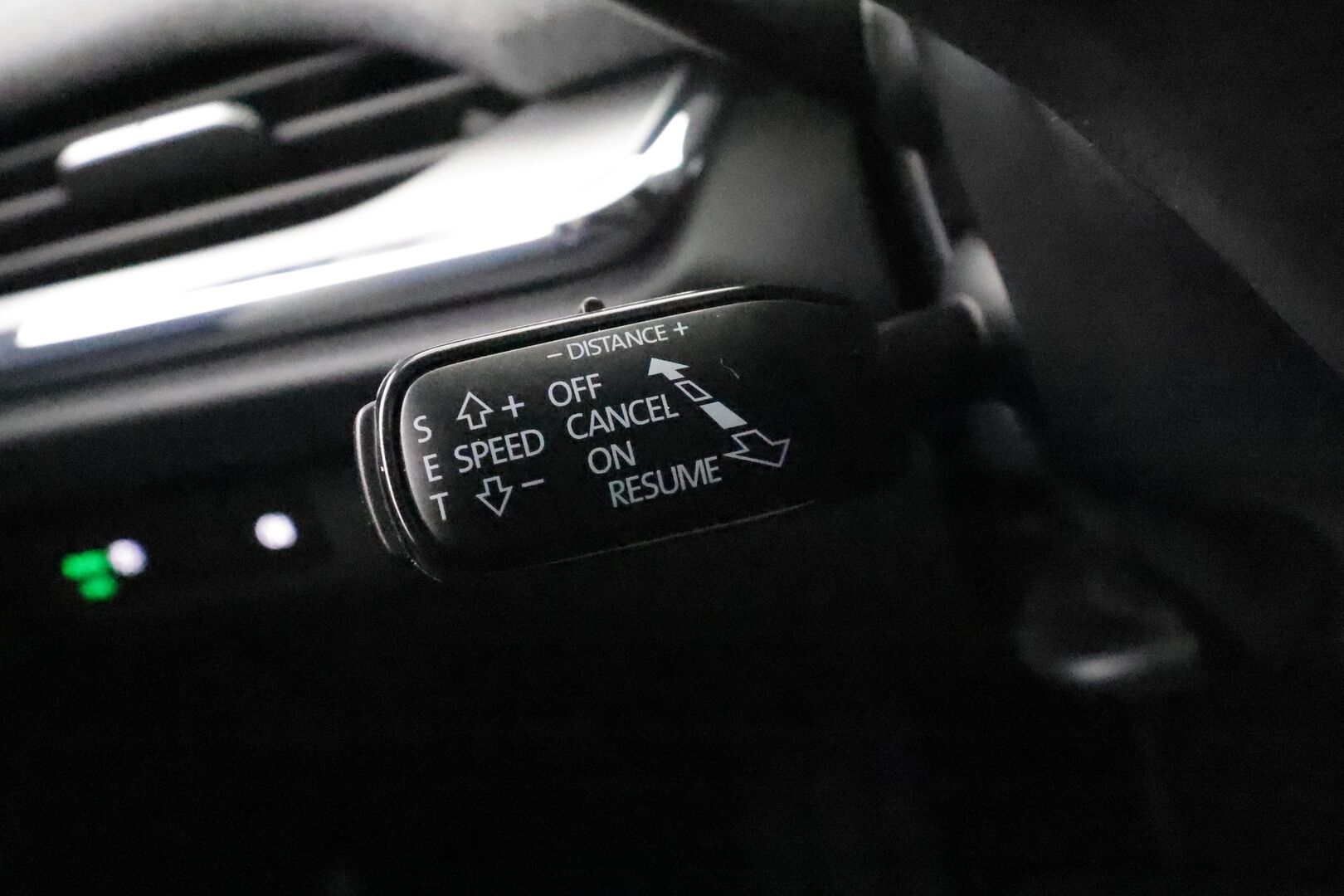 Skoda Enyaq 2021 80 Launch Edition iV * ILP / Koukku / ACC / LED / P.Kamera / Navi / Kaistavahti / Digimittaristo * - Suomi-auto / Kahdet renkaat 