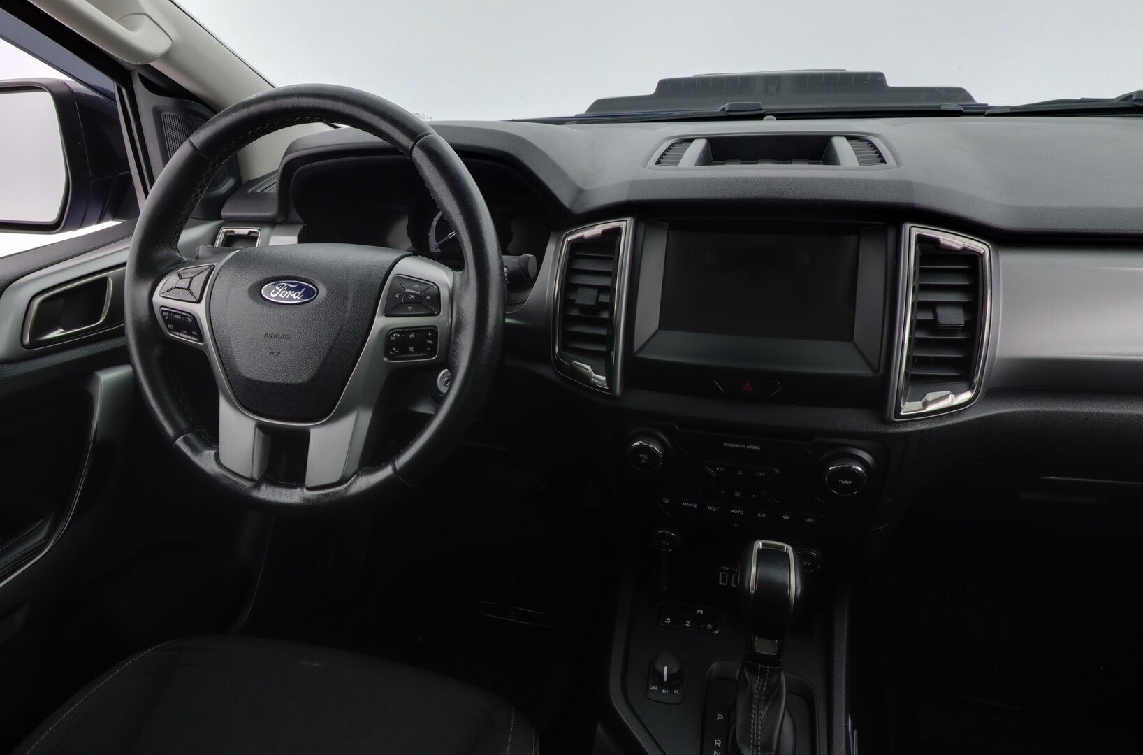 Ford Ranger 2020 Double Cab 2,0 TDCi 170 hp A10 4x4 XLT *Suomen hienoin! / Webasto kauk. / Koukku / Lisävalot / Vetotapakytkentä / Ford Pass Connect / Kaistavahti* - HULLUT AVAJAISHULINAT KORKOTARJOUS 3,29 %