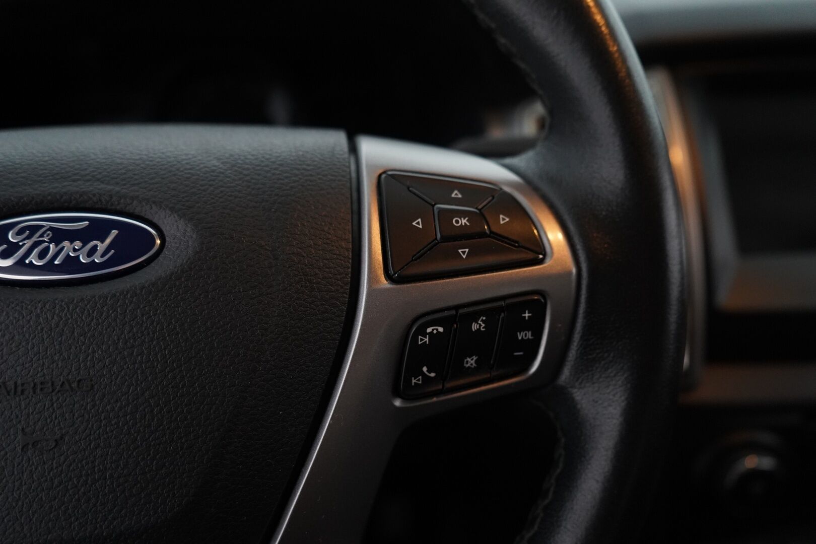 Ford Ranger 2020 Double Cab 2,0 TDCi 170 hp A10 4x4 XLT *Suomen hienoin! / Webasto kauk. / Koukku / Lisävalot / Vetotapakytkentä / Ford Pass Connect / Kaistavahti* - HULLUT AVAJAISHULINAT KORKOTARJOUS 3,29 %