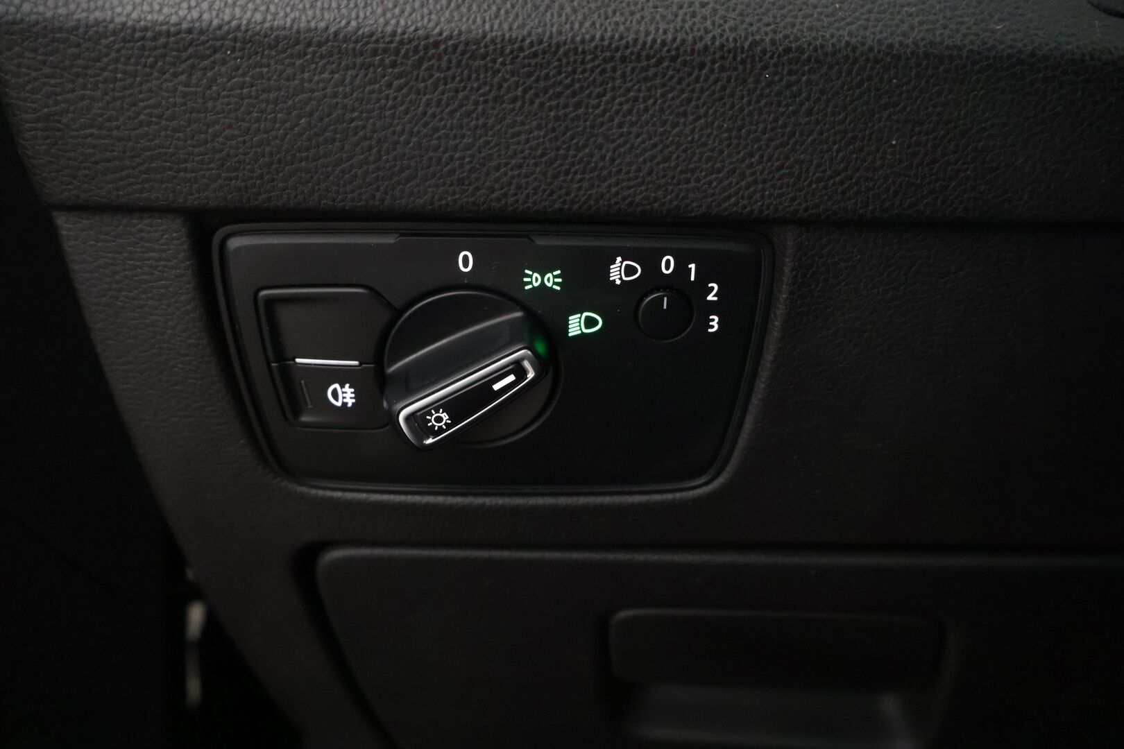 Volkswagen Passat 2016 Sedan Comfortline 1,4 TSI 92 kW (125 hv) BlueMotion Technology DSG-automaatti //Lohko / Vakkari  / 2X Renkaat*