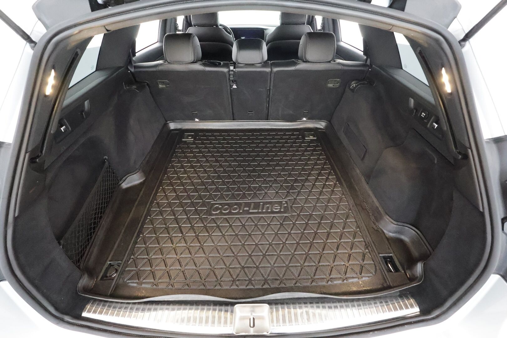 Mercedes-Benz E 2017 220 d T A Premium Business * Distronic Plus / Widescreen / Multibeam / Koukku / Sporttipenkit / Lohko* - Kahdet Renkaat - HULLUT AVAJAISHULINAT KORKOTARJOUS 3,29 %