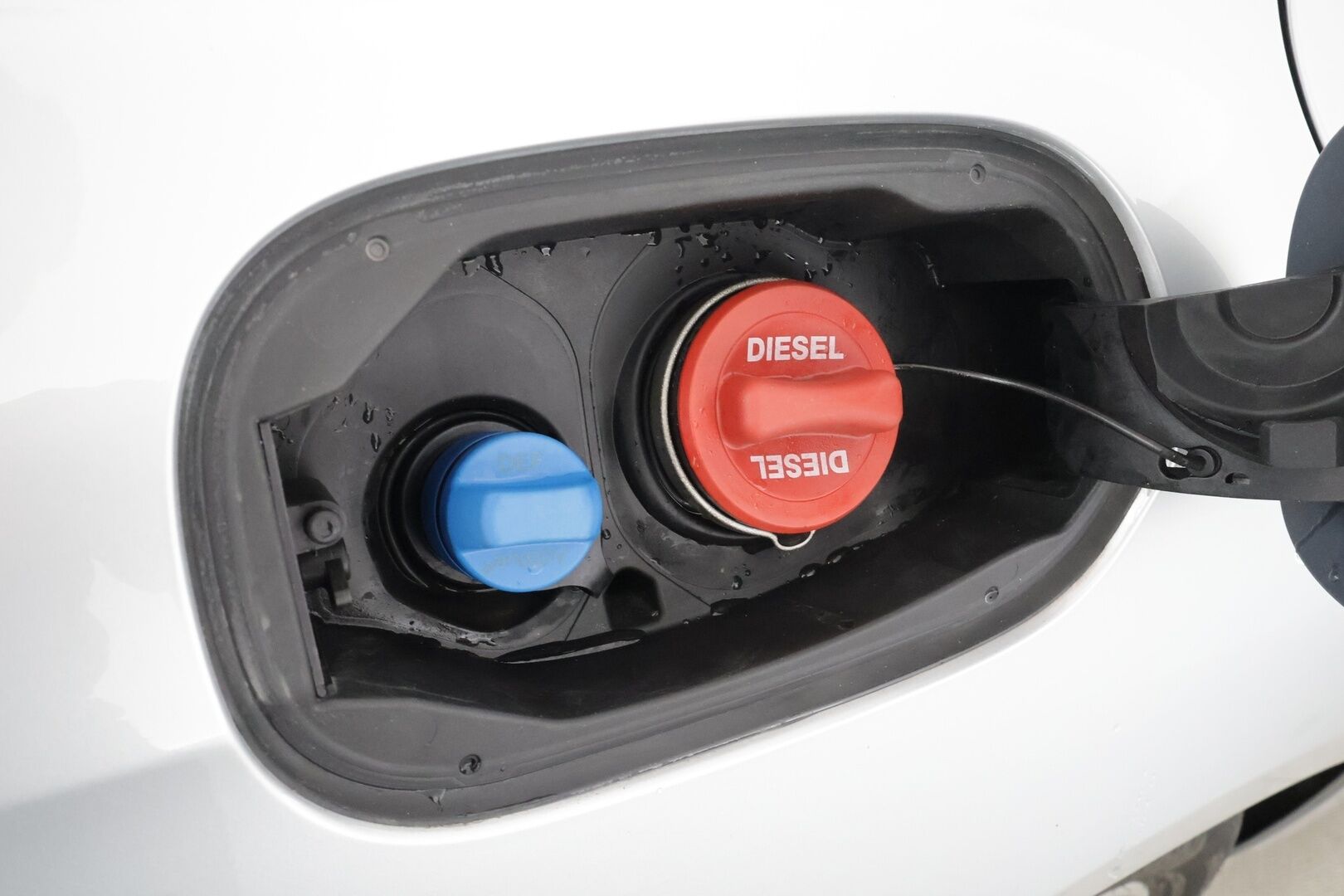 Mercedes-Benz E 2017 220 d T A Premium Business * Distronic Plus / Widescreen / Multibeam / Koukku / Sporttipenkit / Lohko* - Kahdet Renkaat - HULLUT AVAJAISHULINAT KORKOTARJOUS 3,29 %