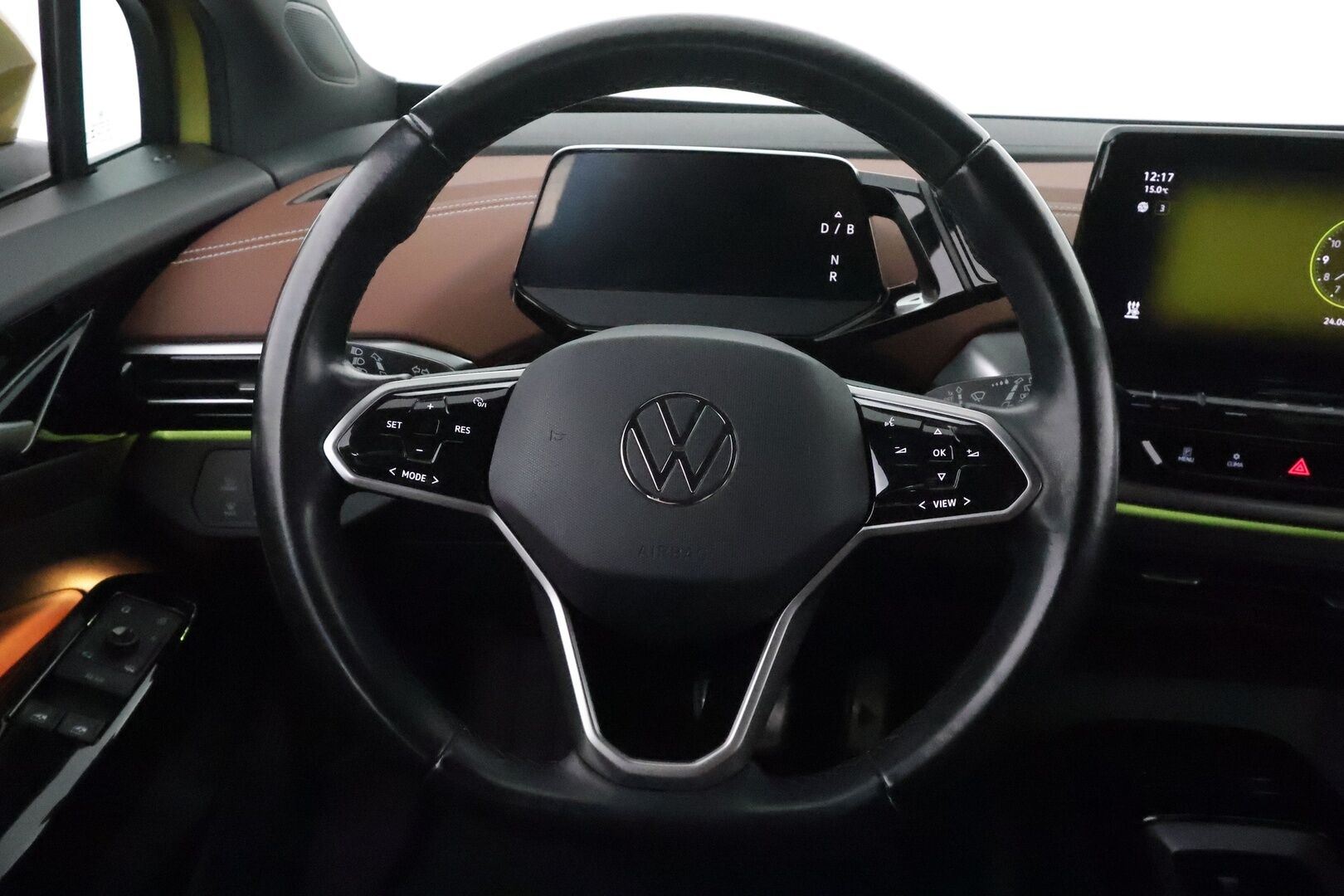 Volkswagen ID.4 2021 Pro Performance Business 150 kW **Lämpöpumppu / Koukku / Adapt.Vakkari / Matrix-LED / P.Kamera / Navi / Kaistavahti** - 1-om Suomi-auto / Akku kuntotarkastettu / 2x Latauskaapelit / Kahdet Renkaat / Juuri Huollettu!