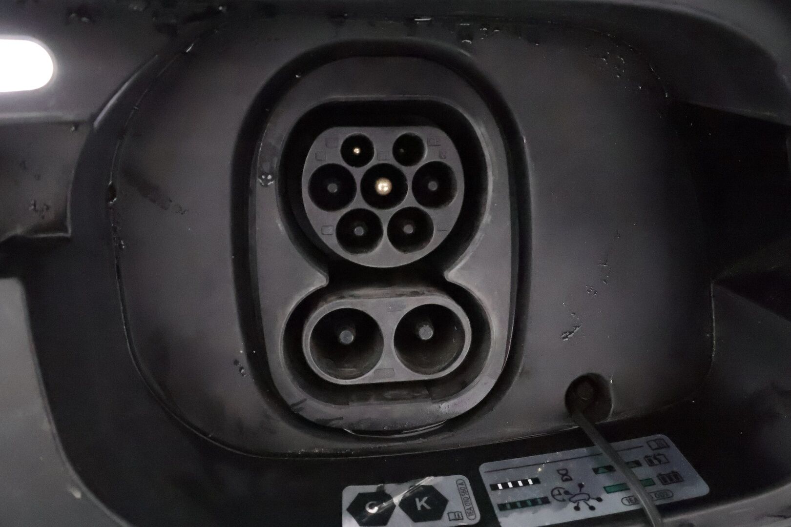 Volkswagen ID.4 2021 Pro Performance Business 150 kW **Lämpöpumppu / Adapt.Vakkari / Matrix-LED / P. Kamera / Kaistavahti / Navi / Keyless** - 1-om Suomi-auto / 2x Latauskaapelit / Kahdet Renkaat / Merkkihuollettu!