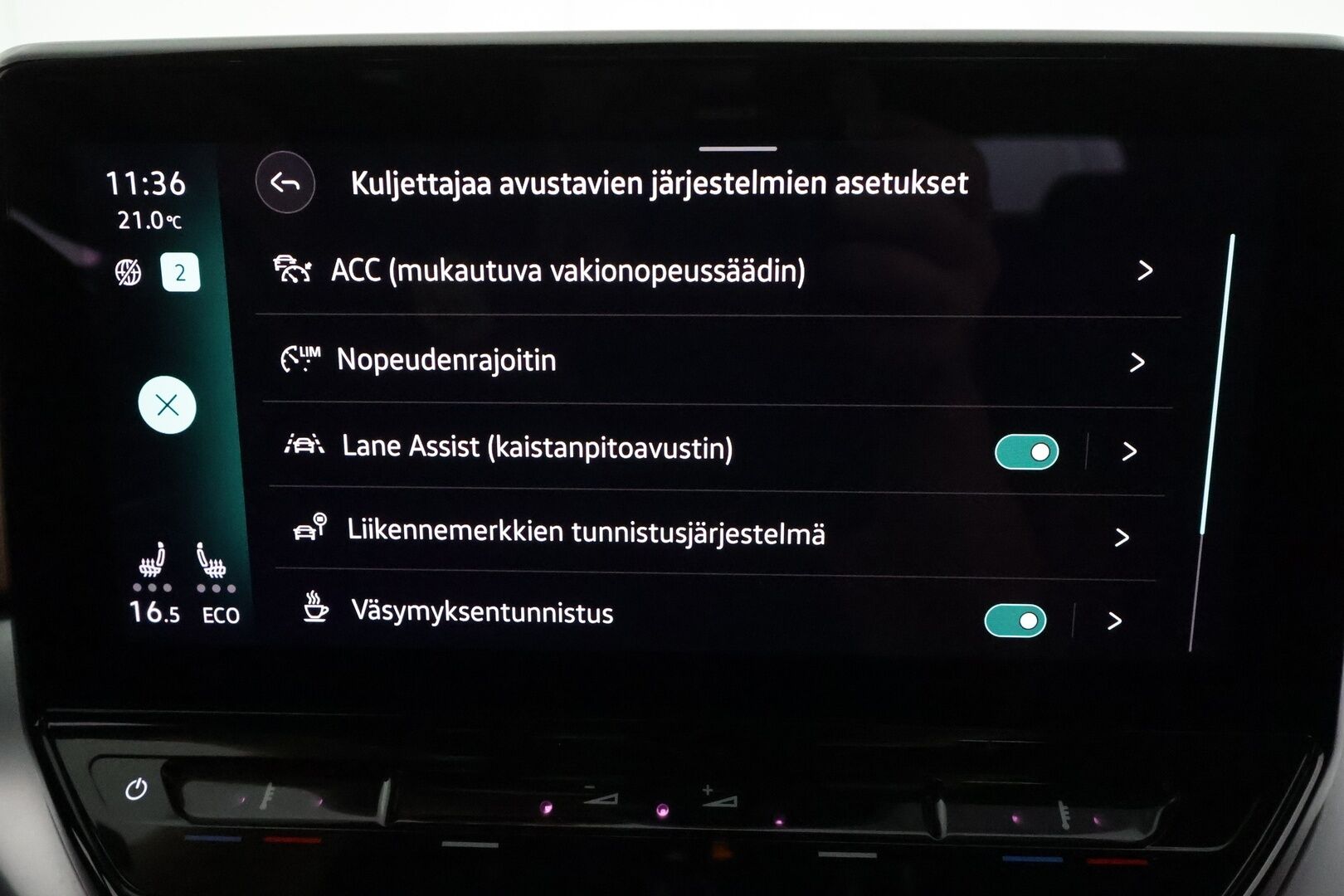 Volkswagen ID.4 2021 Pro Performance Business 150 kW **Lämpöpumppu / Adapt.Vakkari / Matrix-LED / P. Kamera / Kaistavahti / Navi / Keyless** - 1-om Suomi-auto / 2x Latauskaapelit / Kahdet Renkaat / Merkkihuollettu!