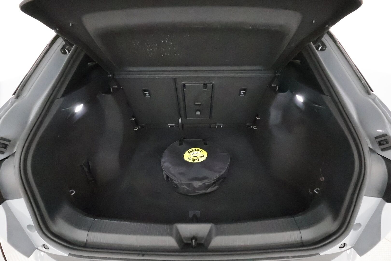 Volkswagen ID.4 2021 Pro Performance Business 150 kW **Lämpöpumppu / Adapt.Vakkari / Matrix-LED / P. Kamera / Kaistavahti / Navi / Keyless** - 1-om Suomi-auto / 2x Latauskaapelit / Kahdet Renkaat / Merkkihuollettu!