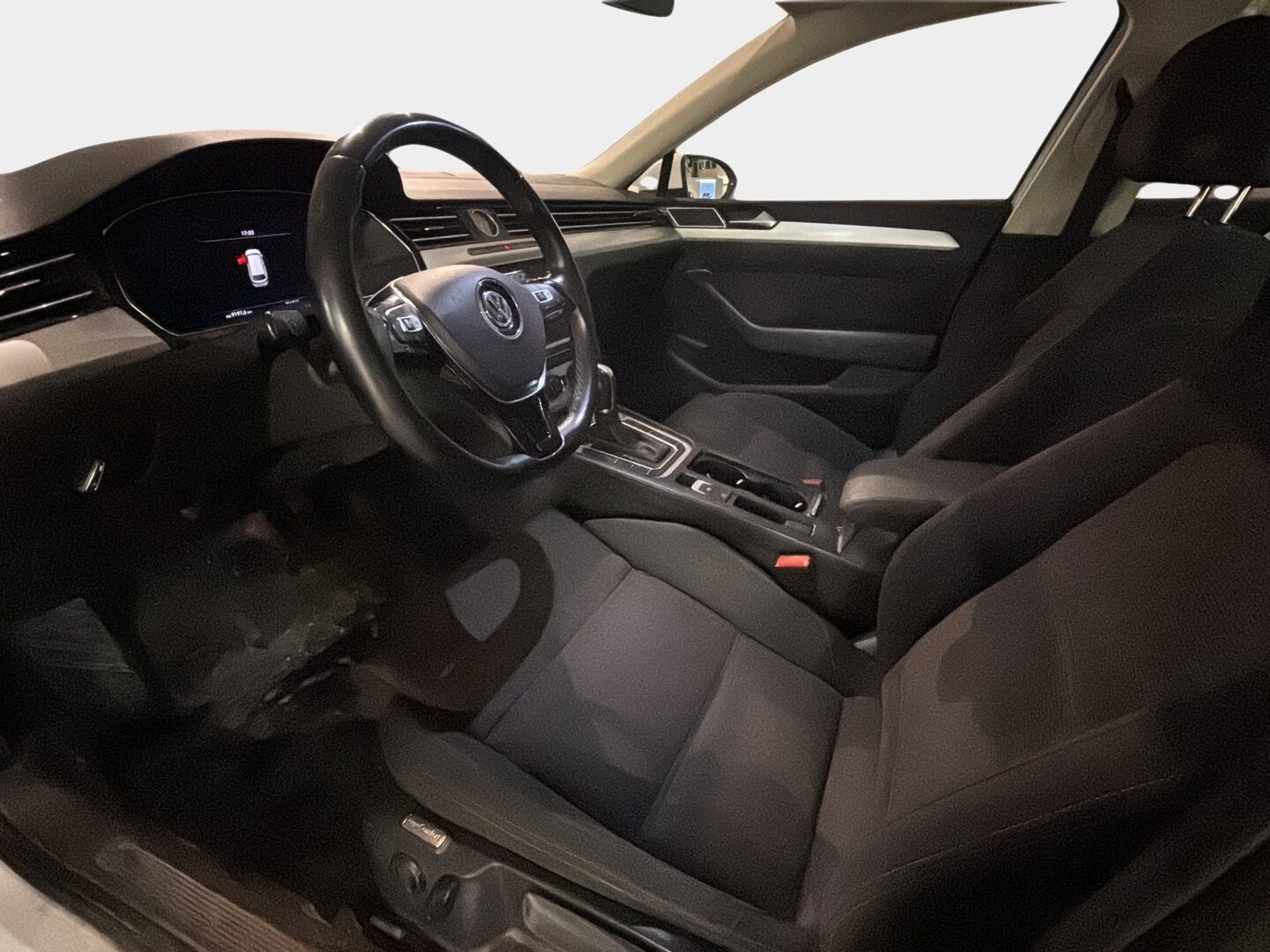 Volkswagen Passat 2019 Variant Highline 1,5 TSI EVO 110 kW (150 hv) DSG-automaatti * ACC / Digimittaristo / P. kamera / Vetokoukku* - Juuri huollettu! / Alle taittuva vetokoukku / Hiljattain katsastettu