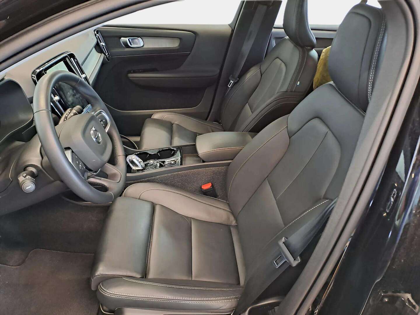 Volvo XC40 2021 T5 TwE Business Inscription Aut / 1.om Suomi-auto / Pa-lisälämmitin / ACC / VOC / BLISS / P-kamera / Sporttinahat - 3,99 % KORKOTARJOUS TÄHÄN AUTOON - 