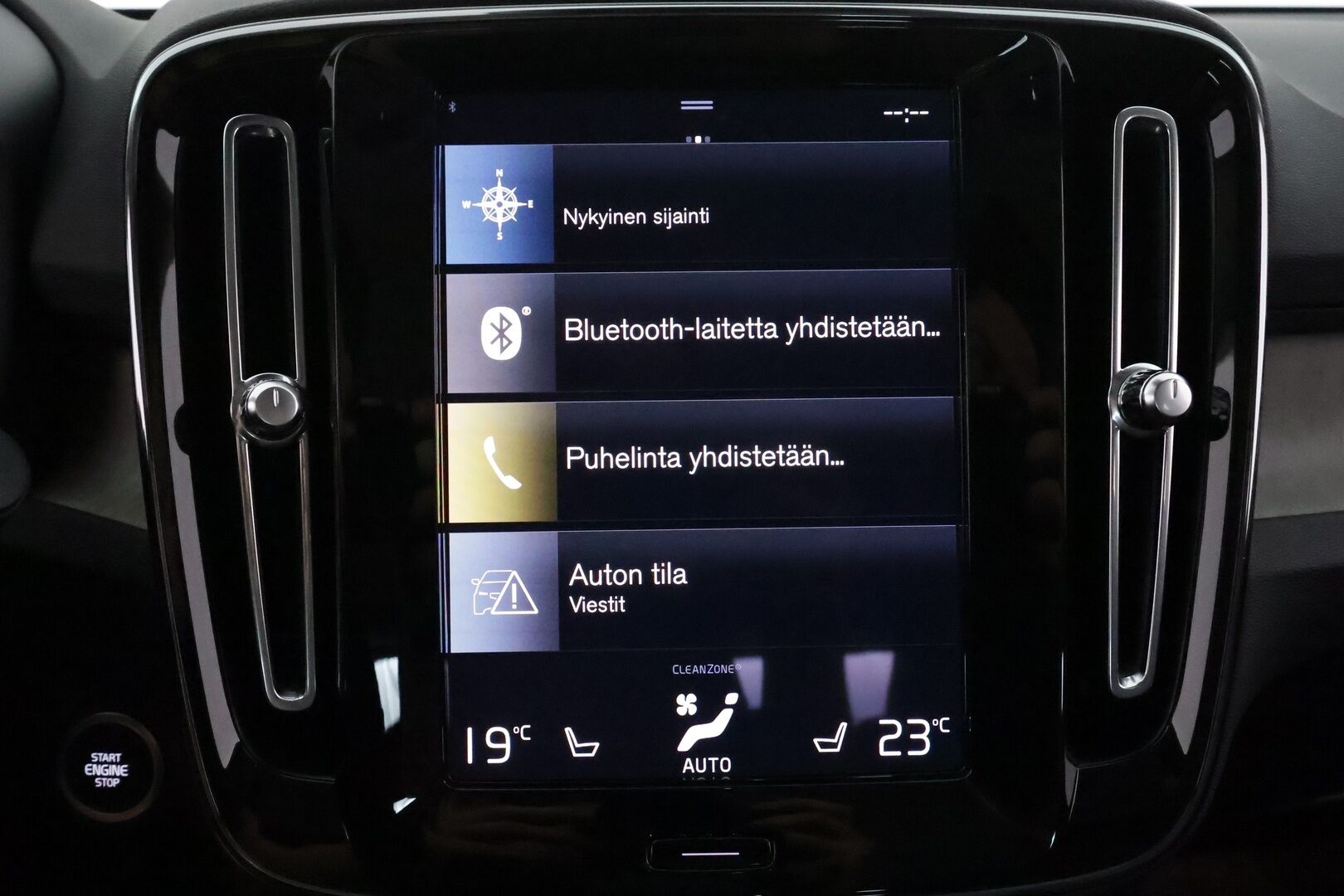 Volvo XC40 2021 T5 TwE Business Inscription aut **Adapt.vakkari / Full LED / Muistipenkki / 360° / Webasto / Navi / KeylessGo** - 3,99 % KORKOTARJOUS TÄHÄN AUTOON - 1.Om Suomi-auto / Kahdet renkaat aluvanteilla / Merkkihuollettu / Sähköpenkit / Penkinlämmittimet takana / Tuulilasin lämmitin / BLIS / Koukku