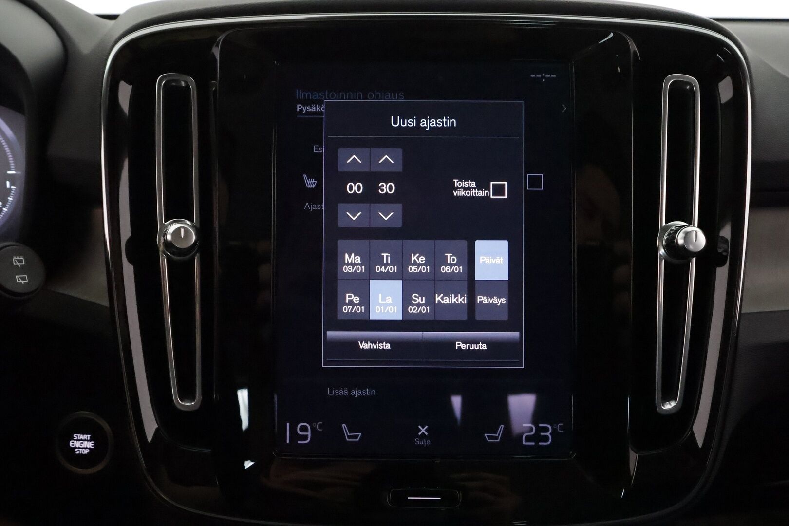 Volvo XC40 2021 T5 TwE Business Inscription aut **Adapt.vakkari / Full LED / Muistipenkki / 360° / Webasto / Navi / KeylessGo** - 3,99 % KORKOTARJOUS TÄHÄN AUTOON - 1.Om Suomi-auto / Kahdet renkaat aluvanteilla / Merkkihuollettu / Sähköpenkit / Penkinlämmittimet takana / Tuulilasin lämmitin / BLIS / Koukku