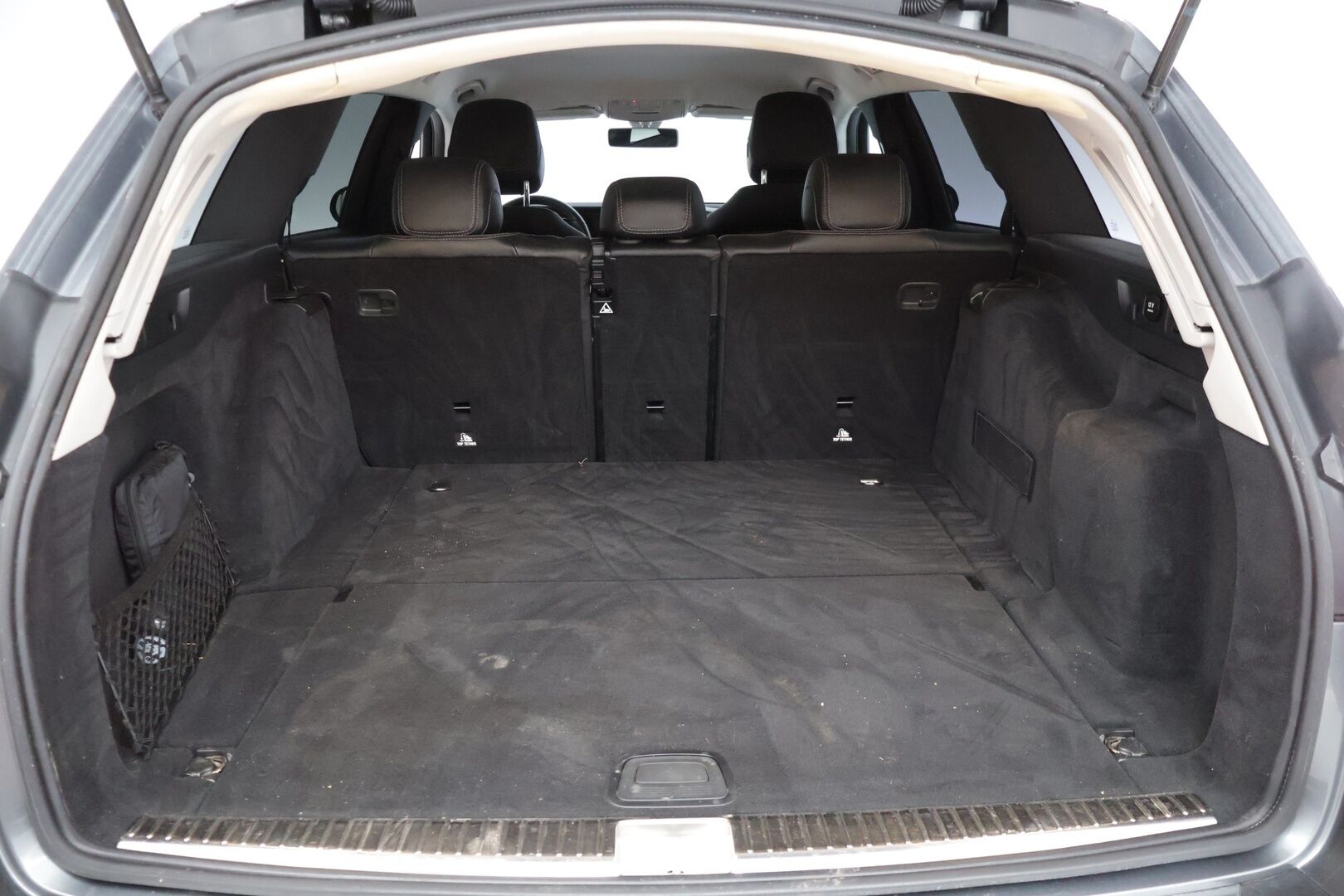 Mercedes-Benz E 2017 220 d 4Matic T A All-Terrain * Distronic+ / Webasto / Ilma-Alusta / Sähkökontti / Vetokoukku / P-Kamera* - Adapt. Cruise / 2x Vanteet & Renkaat / Hyvin huollettu! - HULLUT AVAJAISHULINAT KORKOTARJOUS 3,29 %