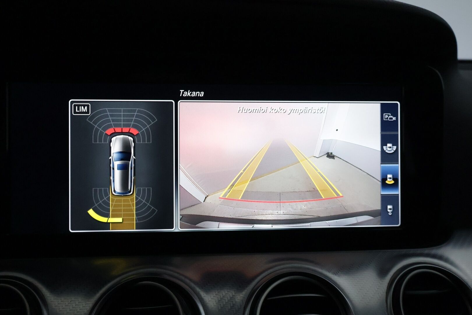 Mercedes-Benz E 2017 220 d 4Matic T A All-Terrain * Distronic+ / Webasto / Ilma-Alusta / Sähkökontti / Vetokoukku / P-Kamera* - Adapt. Cruise / 2x Vanteet & Renkaat / Hyvin huollettu! - HULLUT AVAJAISHULINAT KORKOTARJOUS 3,29 %