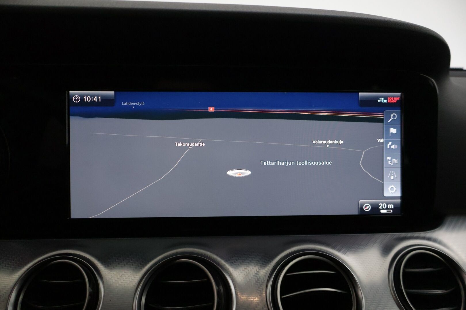 Mercedes-Benz E 2017 220 d 4Matic T A All-Terrain * Distronic+ / Webasto / Ilma-Alusta / Sähkökontti / Vetokoukku / P-Kamera* - Adapt. Cruise / 2x Vanteet & Renkaat / Hyvin huollettu! 