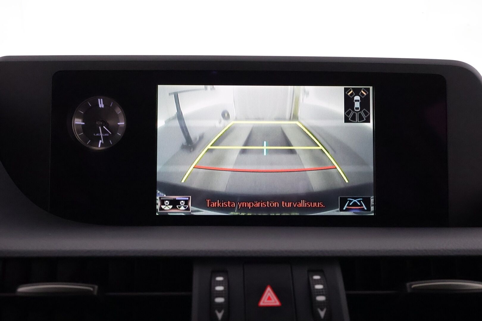 Lexus ES 2020 300H Executive **Lasikattoluukku / Adapt.Vakkari / P. Kamera / LED-valot / Nahkaverhoilu / KeylessGO / 2x Renkaat** - 3,99 % KORKOTARJOUS TÄHÄN AUTOON - 