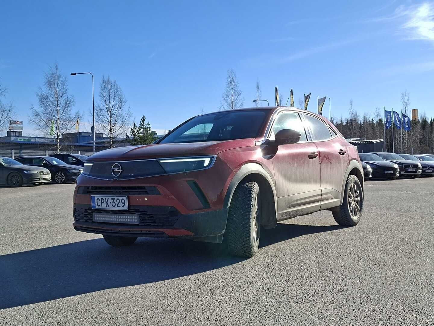 Opel Mokka 2021 Comfort 130 Turbo A *1.Om. Suomi-Auto / Vakkari / Digimittari / Lohko + pistoke / 360-Kamera / Tutkat* - *Hihna vaihdettu 02/2026 / LED-valot / Liikennemerkkien tunnistus / 2X Renkaat ja vanteet / Siisti*