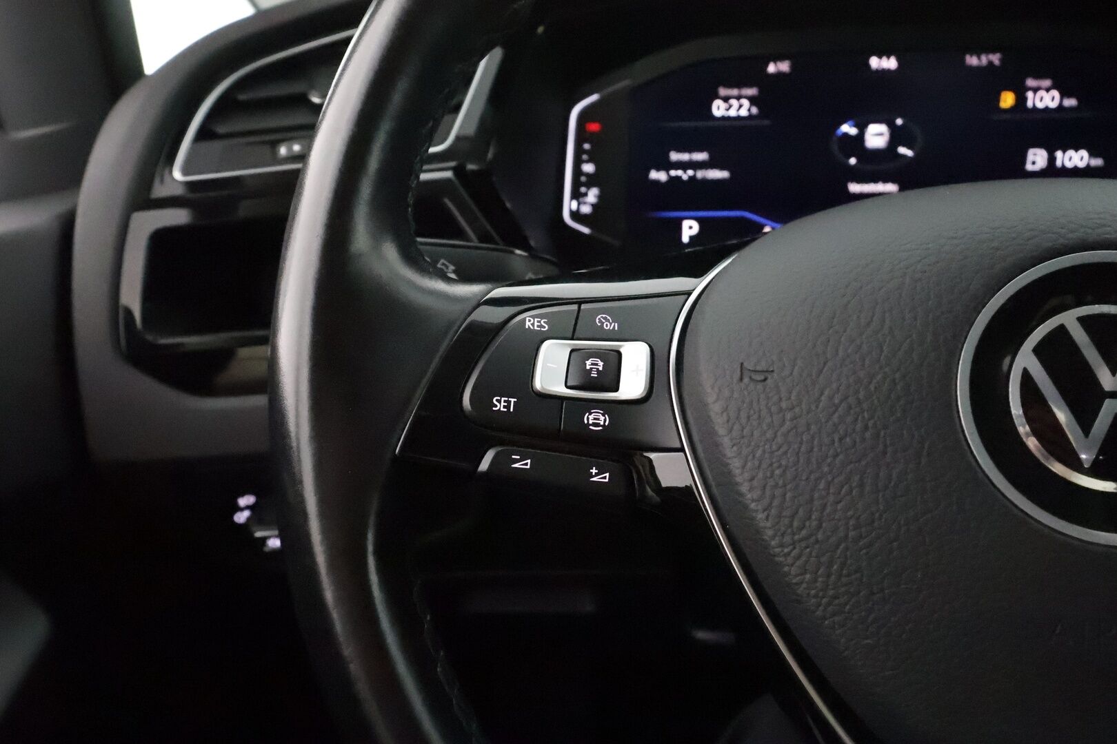 Volkswagen Touran 2021 Style 1,5 TSI EVO 110kW DSG 7-hlö **Webasto / Digimittari / LED / P-kamera / Adapt.Vakkari / Ratinlämmitin** - 3,99 % KORKOTARJOUS TÄHÄN AUTOON - 1-Om Suomi-auto / Merkkihuollettu