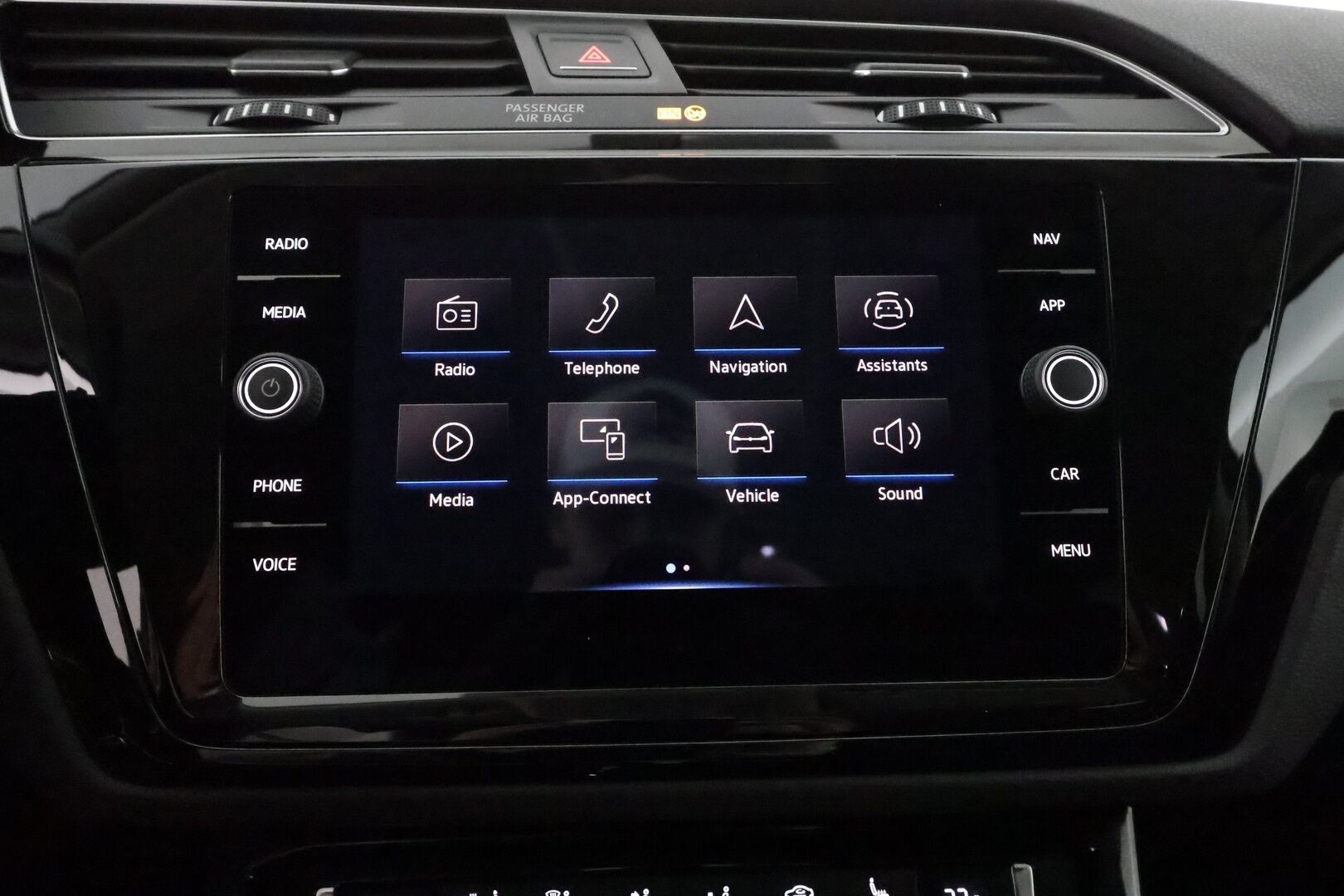 Volkswagen Touran 2021 Style 1,5 TSI EVO 110kW DSG 7-hlö **Webasto / Digimittari / LED / P-kamera / Adapt.Vakkari / Ratinlämmitin** - 3,99 % KORKOTARJOUS TÄHÄN AUTOON - 1-Om Suomi-auto / Merkkihuollettu