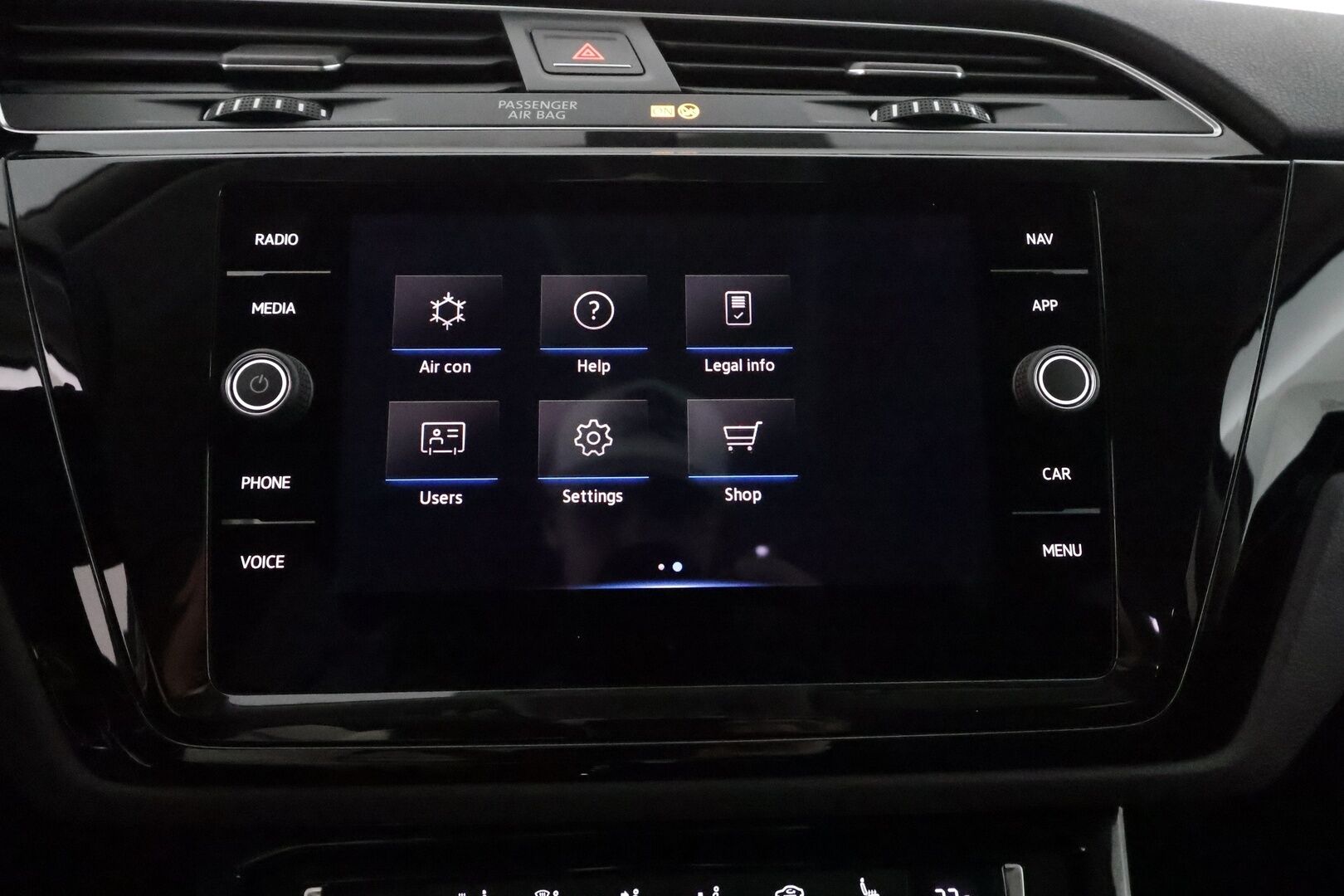 Volkswagen Touran 2021 Style 1,5 TSI EVO 110kW DSG 7-hlö **Webasto / Digimittari / LED / P-kamera / Adapt.Vakkari / Ratinlämmitin** - 3,99 % KORKOTARJOUS TÄHÄN AUTOON - 1-Om Suomi-auto / Merkkihuollettu