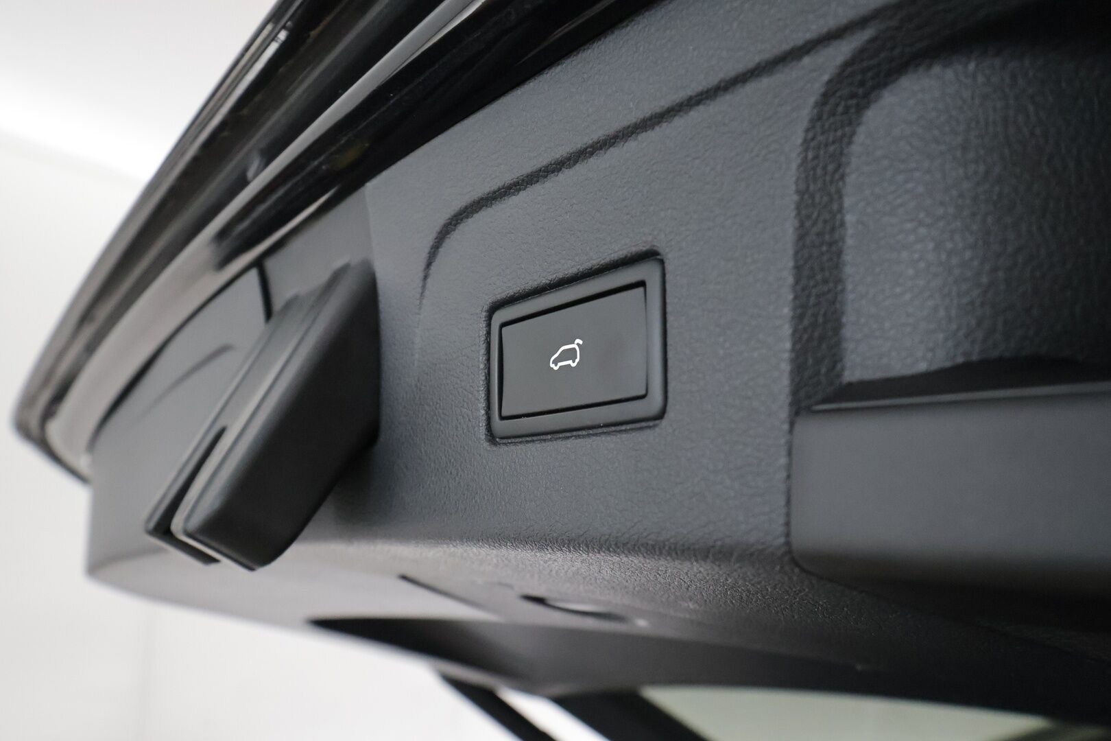 Volkswagen Touran 2021 Style 1,5 TSI EVO 110kW DSG 7-hlö **Webasto / Digimittari / LED / P-kamera / Adapt.Vakkari / Ratinlämmitin** - 3,99 % KORKOTARJOUS TÄHÄN AUTOON - 1-Om Suomi-auto / Merkkihuollettu