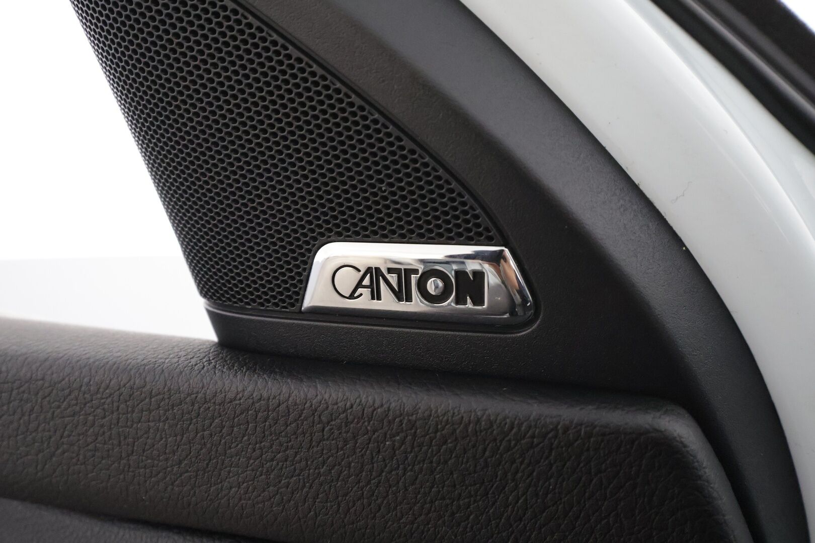 Skoda Octavia 2018 Combi 2,0 TDI 184 4x4 RS DSG *ACC / Xenon / Urheilualusta / Canton / Koukku* - Webasto / Navi / Mirrorlink