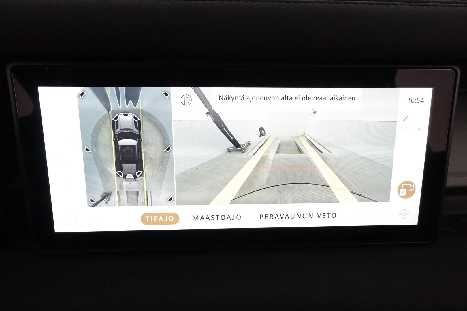 Land Rover Defender 2022 110 P400e Plug-in Hybrid **Vakkari / Webasto / 360.kamera / Ilma-alusta / Koukku / Navi** - 2,99 % KORKOTARJOUS TÄHÄN AUTOON - Suomi-auto / Kahdet renkaat aluvanteilla / Merkkihuollettu