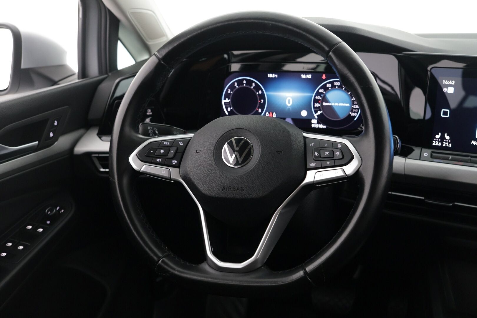 Volkswagen Golf 2021 Comfort Business 1,0 eTSI 81 kW (MHEV) DSG-automaatti - *Suomi-auto / Webasto / Carplay / ACC / Navi / Lane assist / Tutkat*