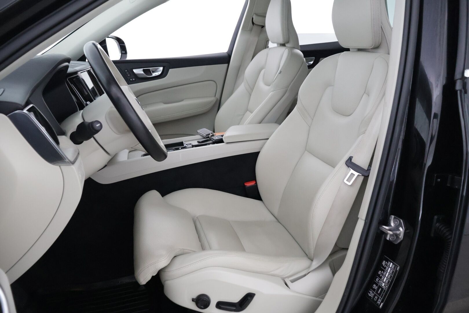 Volvo XC60 2021 T6 TwE AWD Business Inscription aut. *Webasto / Panorama / H&K / HUD / 360* - *ACC / Pilot Assist /  Adapt. LED / BLIS / Keyless / CarPlay* - HULLU BLACKWEEK KORKOTARJOUS 2,49%