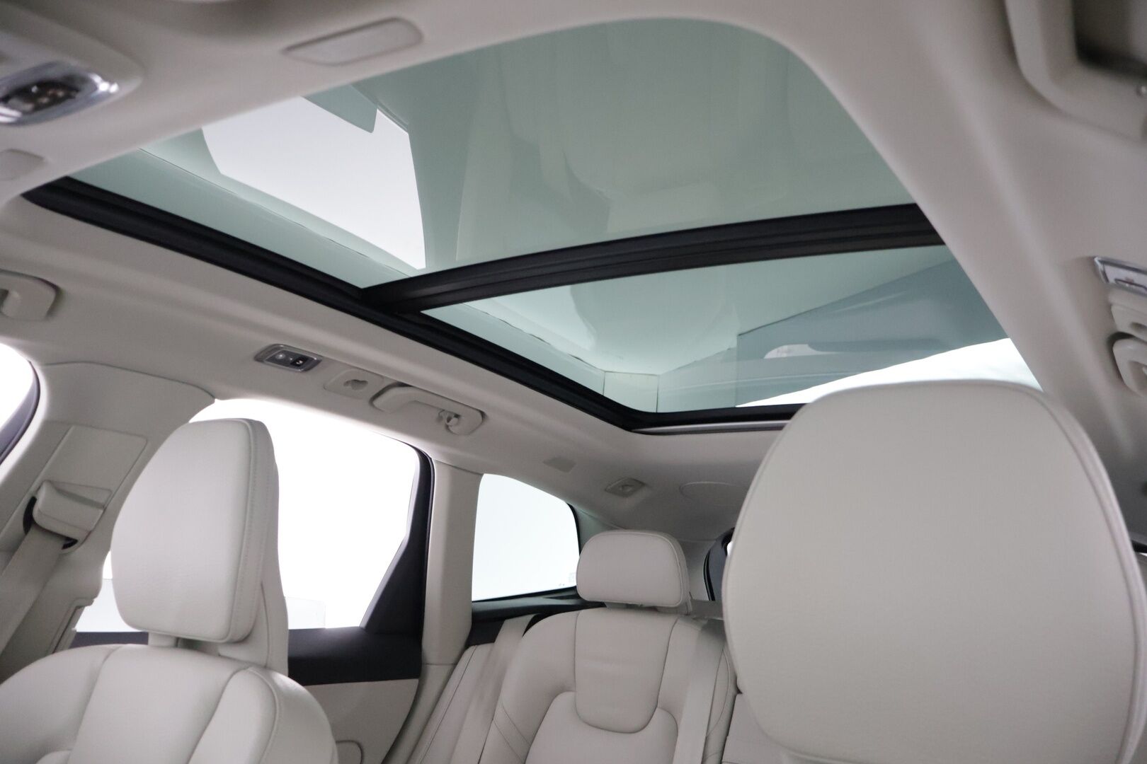 Volvo XC60 2021 T6 TwE AWD Business Inscription aut. *Webasto / Panorama / H&K / HUD / 360* - *ACC / Pilot Assist /  Adapt. LED / BLIS / Keyless / CarPlay* - HULLU BLACKWEEK KORKOTARJOUS 2,49%