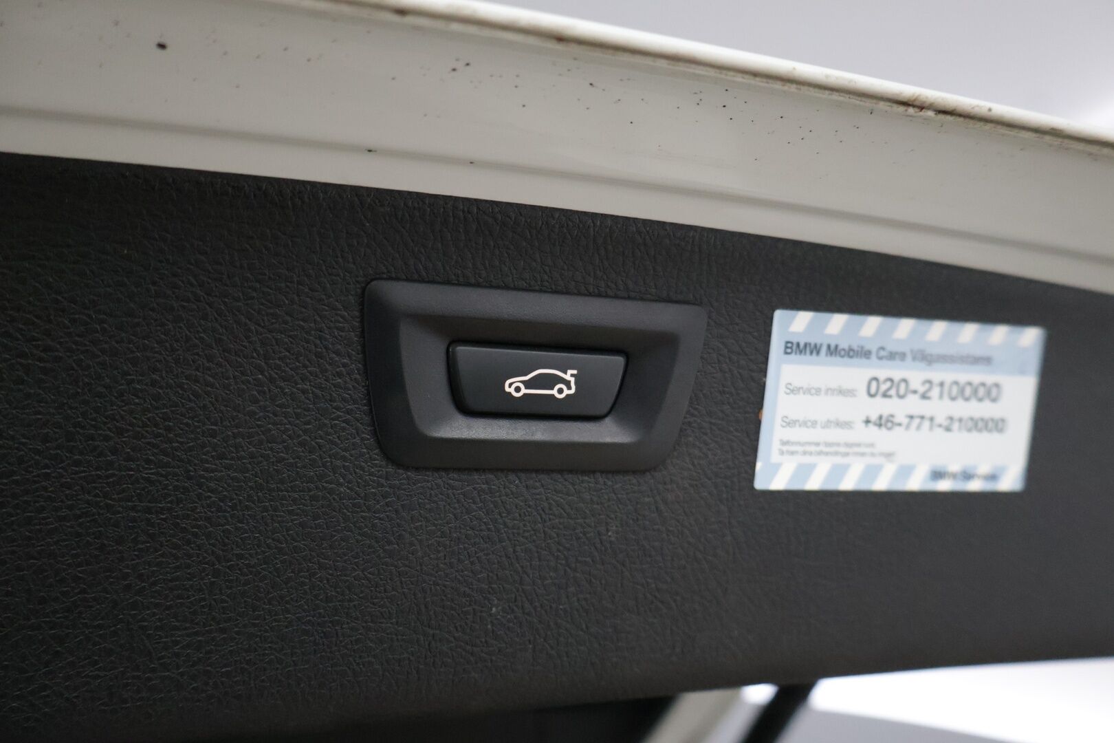 BMW 320 2018 F31 Touring 320d A xDrive Edition M Sport * Digimittaristo / Hifit / Proffa. Navi / Nahat / Vakkari / LED * - Hyvin varusteltu Digimittarilla oleva siisti Msport Bemari!