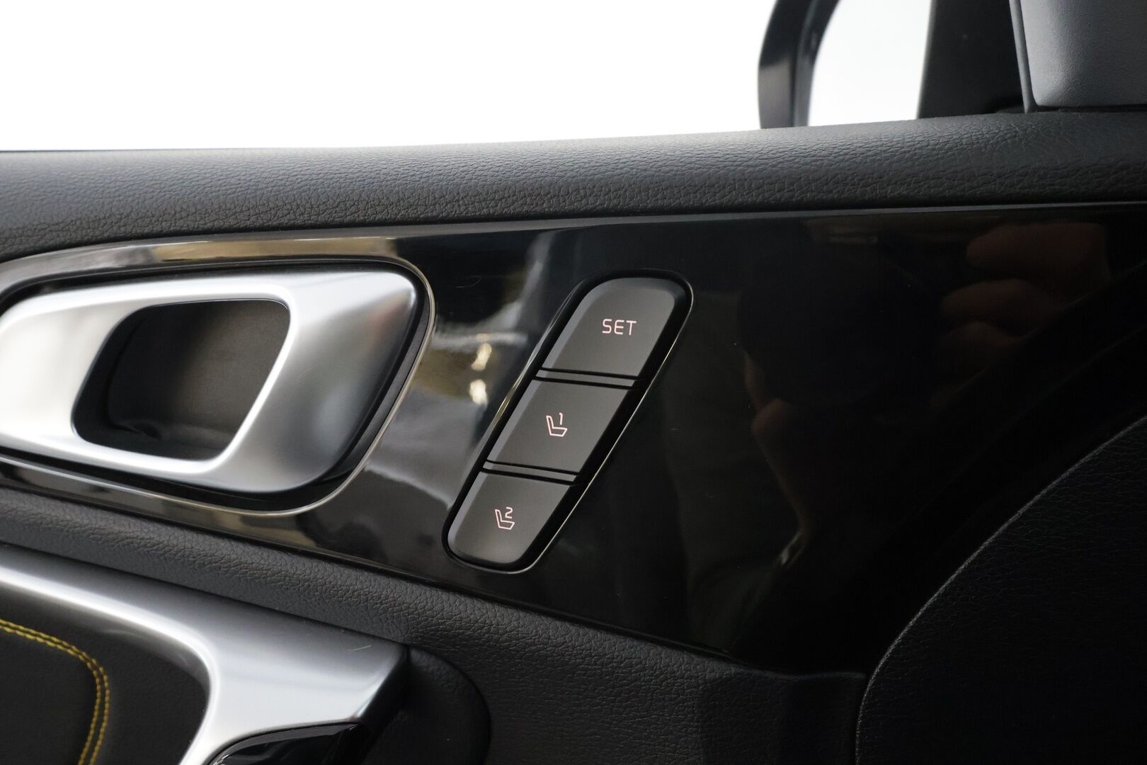 Kia XCeed 2021 1,5 T-GDI business premium DCT * 1-om. Suomi-auto / ACC / JBL / Panorama / P.kamera / Keyless / Muistipenkki / Apple&Android *