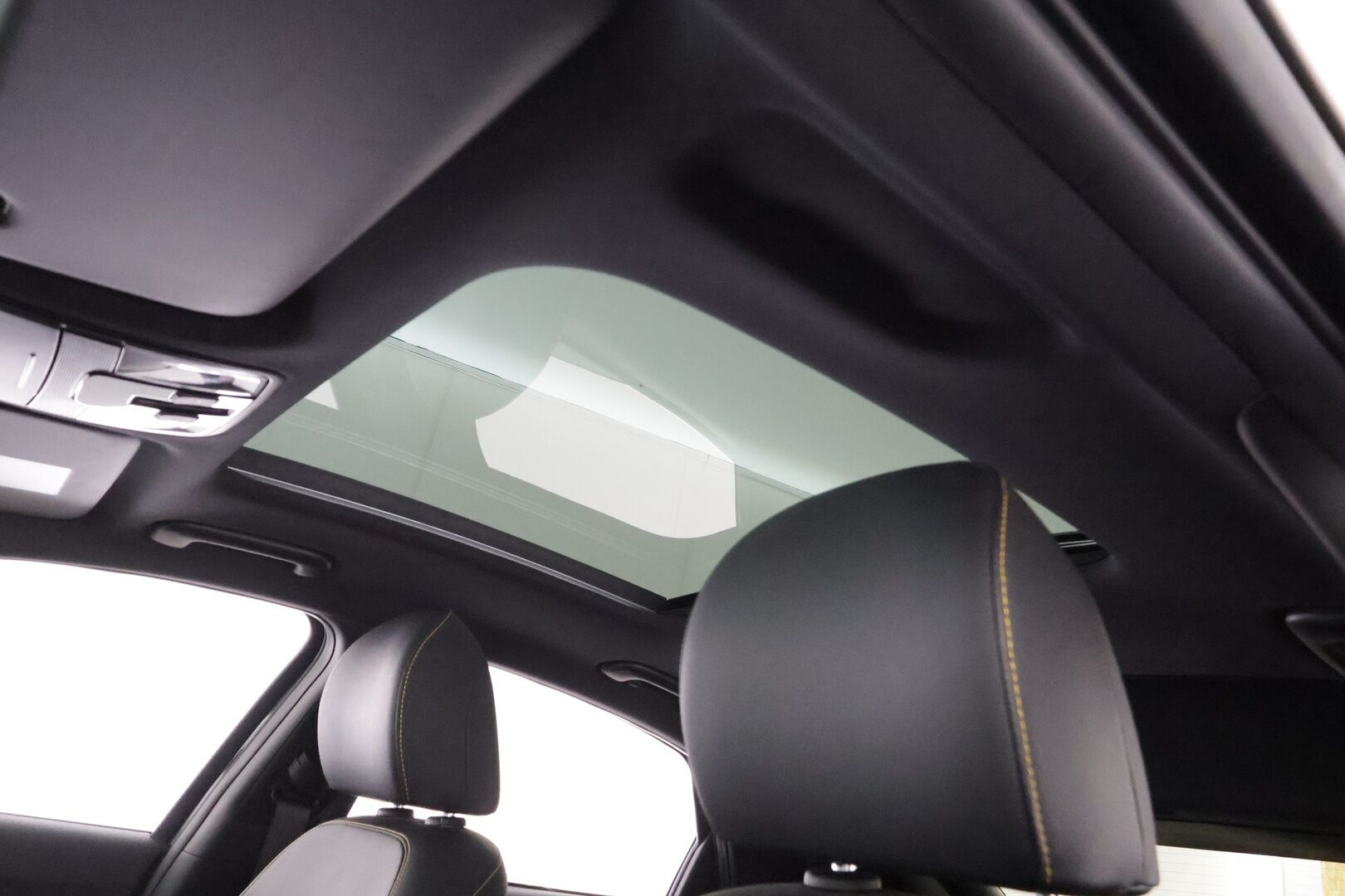 Kia XCeed 2021 1,5 T-GDI business premium DCT * 1-om. Suomi-auto / ACC / JBL / Panorama / P.kamera / Keyless / Muistipenkki / Apple&Android *