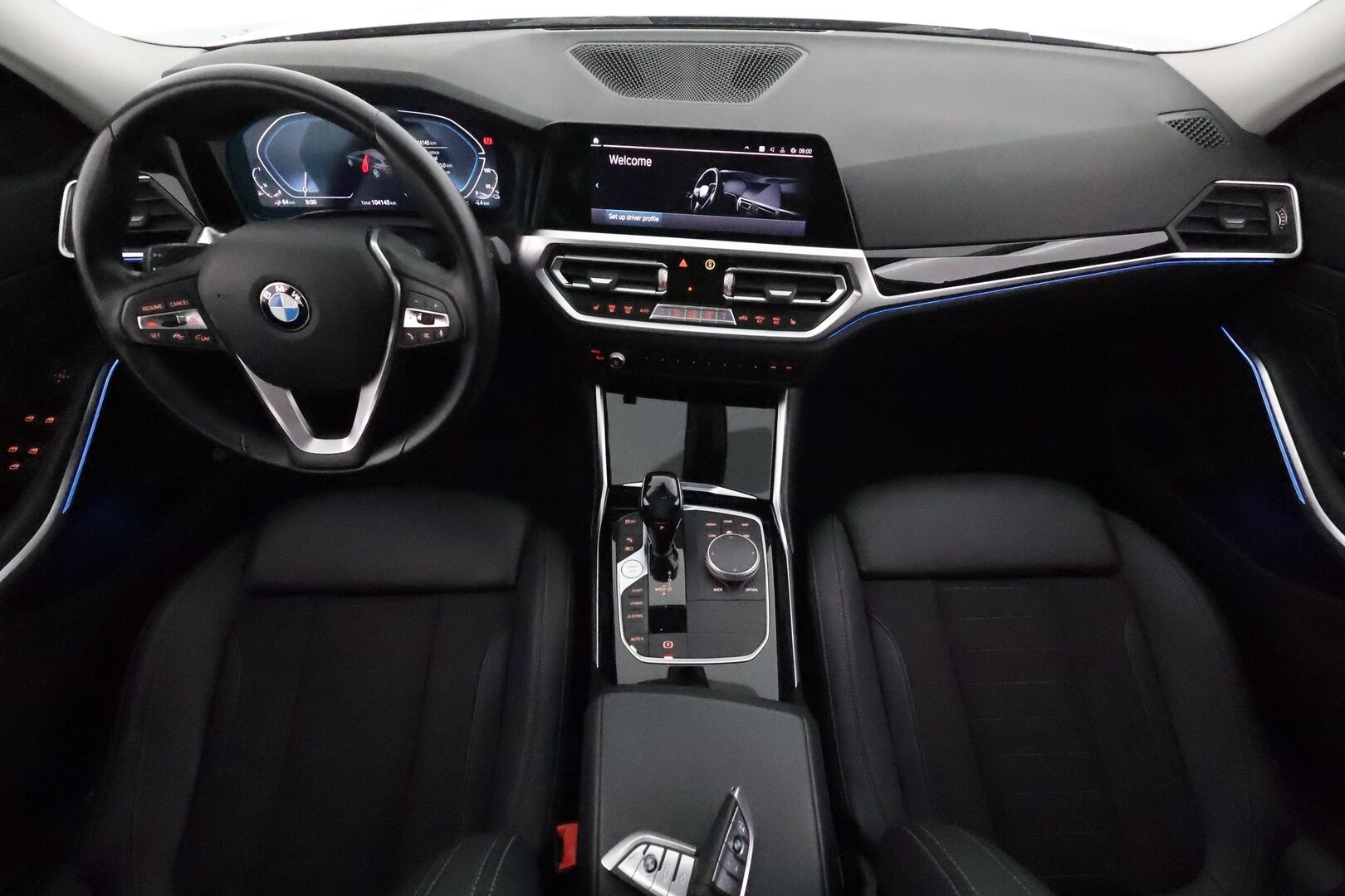 BMW 330 2021 G21 Touring 330e xDrive A Charged Edition Sport **Adapt.vakkari / P..kamera / Hifit / LED / Navi / Koukku** - 1.Om Suomi-auto / Kahdet renkaat aluvanteilla / Merkkihuollettu / Puolinahat / Sporttipenkit